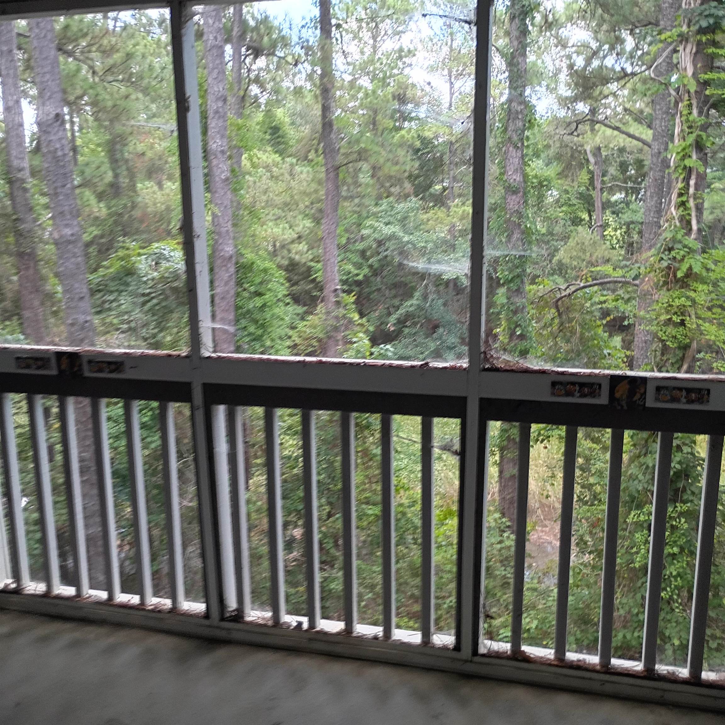 4601 Greenbriar Dr. Property Photo 11