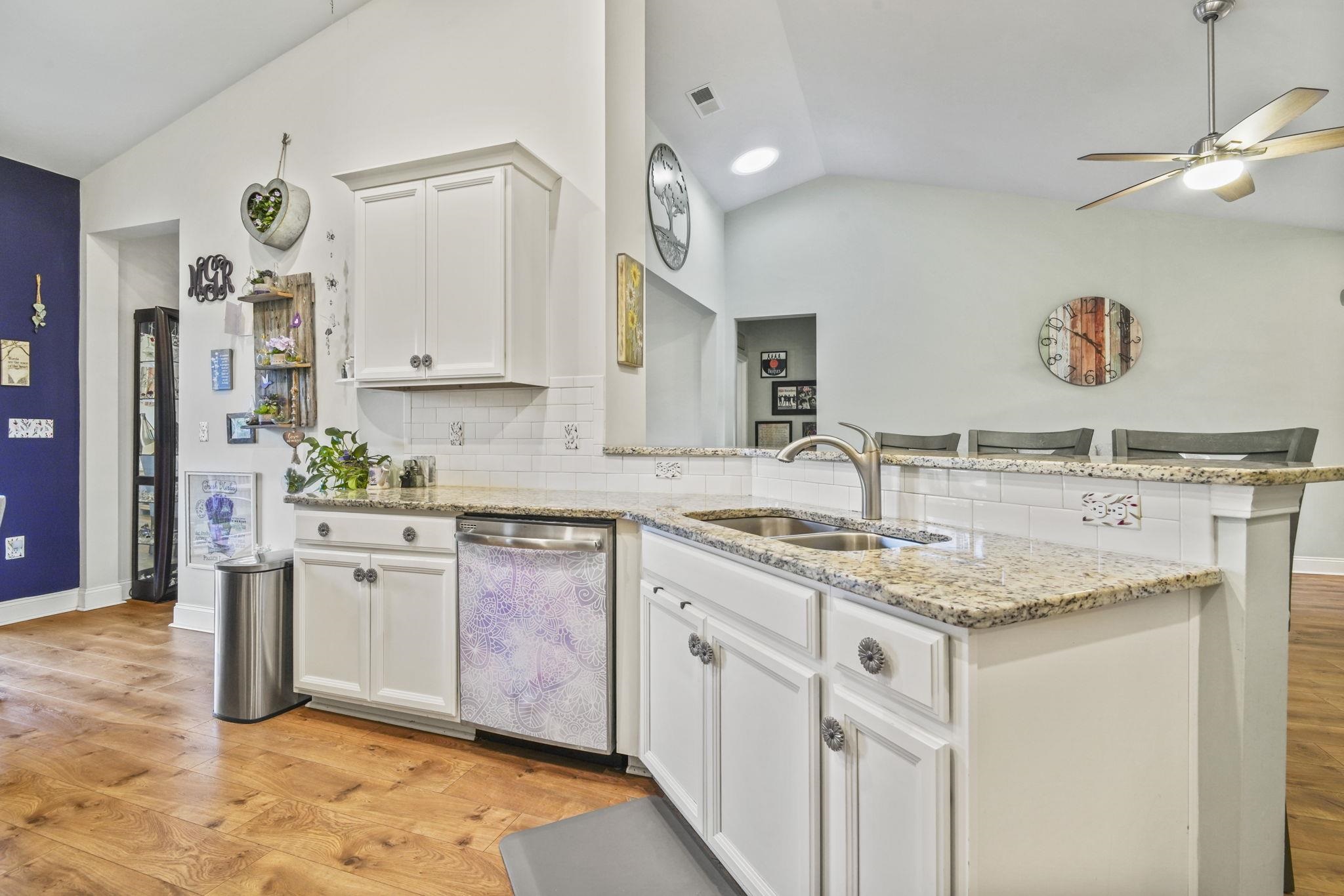 605 Cherry Blossom Dr. Property Photo 10