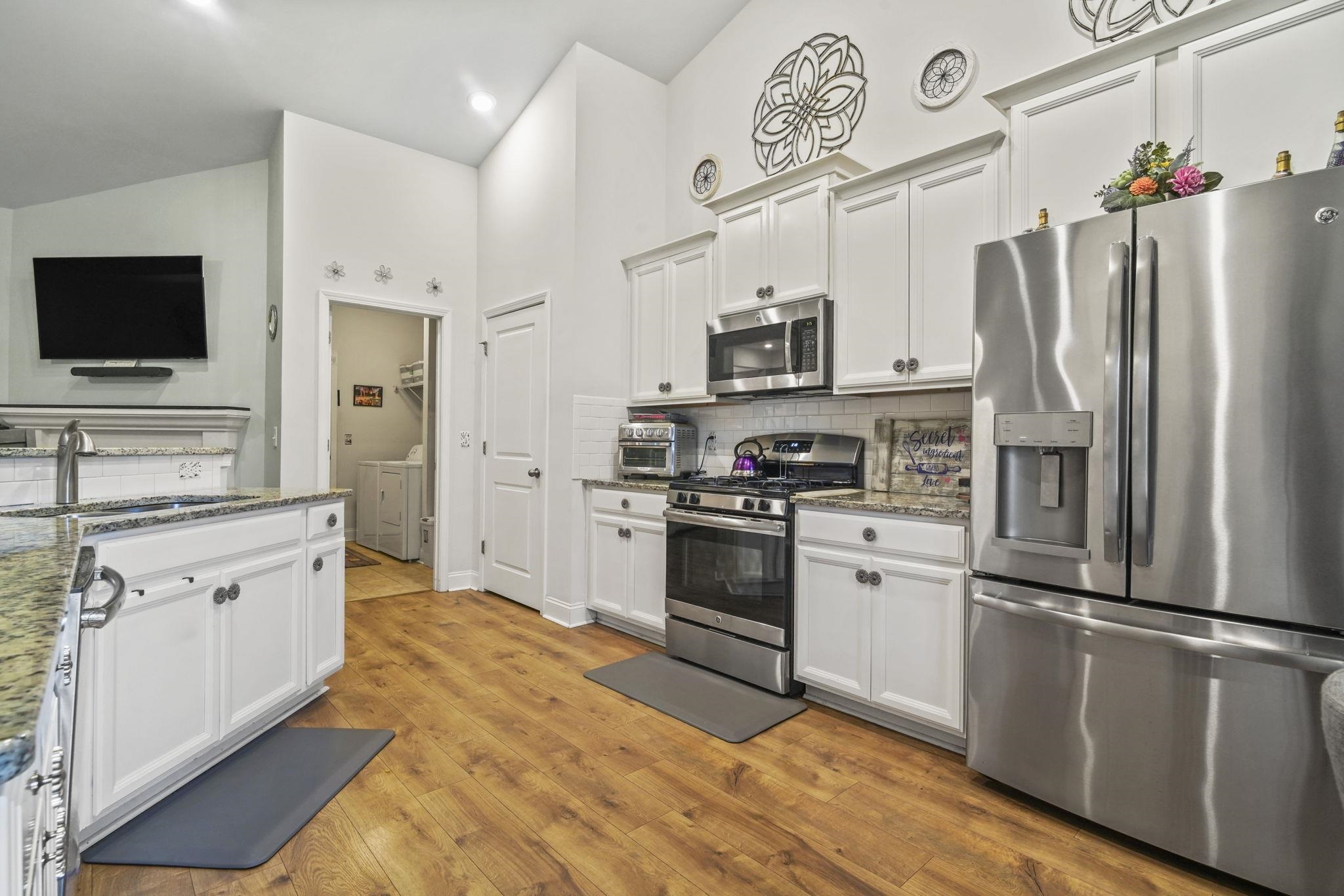605 Cherry Blossom Dr. Property Photo 13