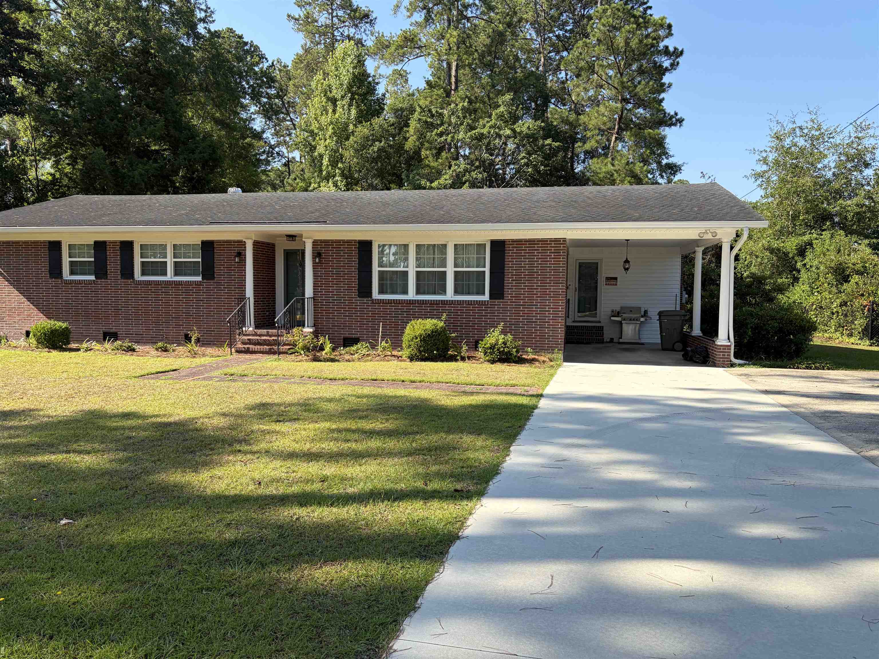 322 Johnson Dr. Property Photo 2