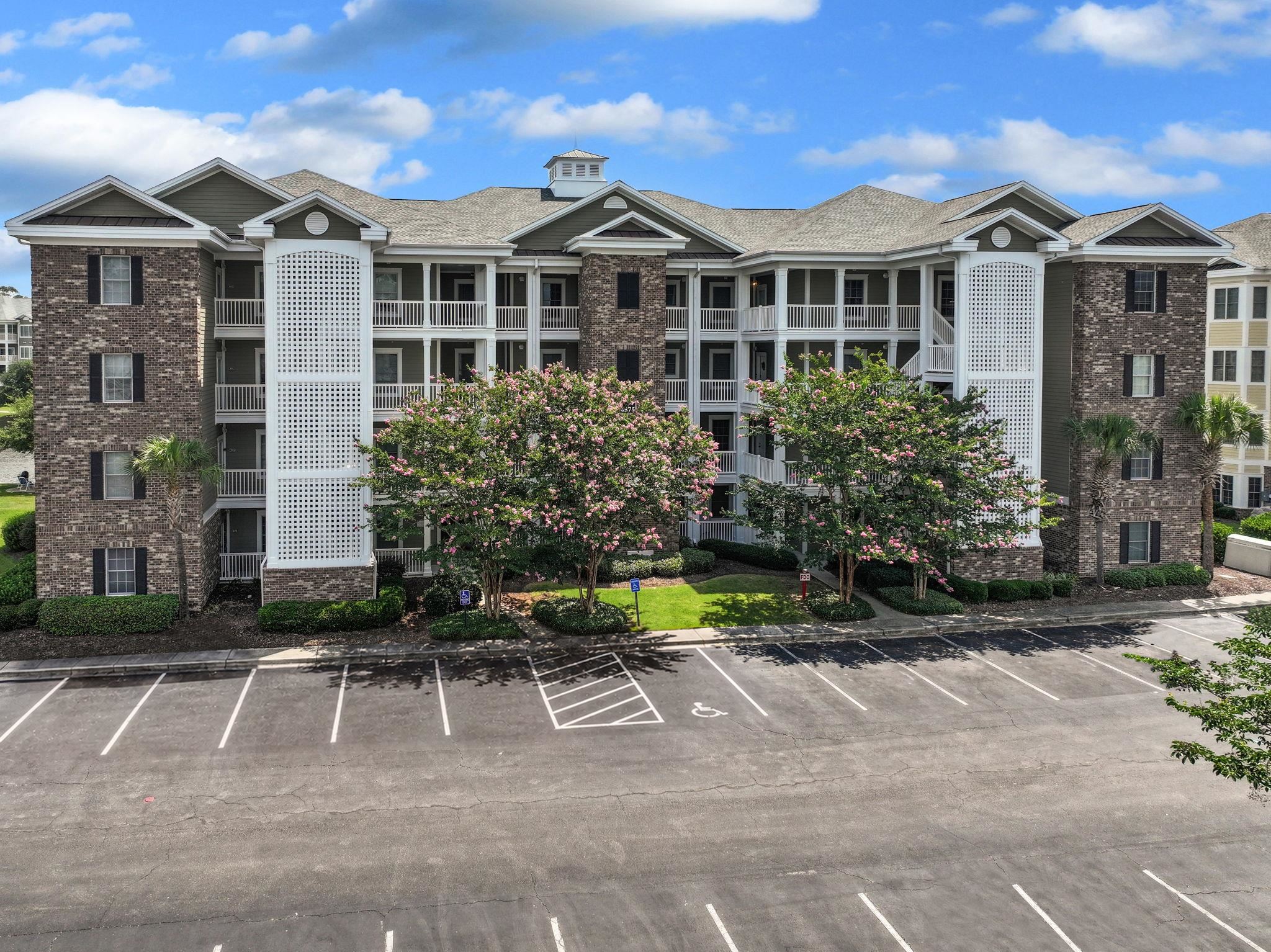 4875 Luster Leaf Circle Property Photo 1