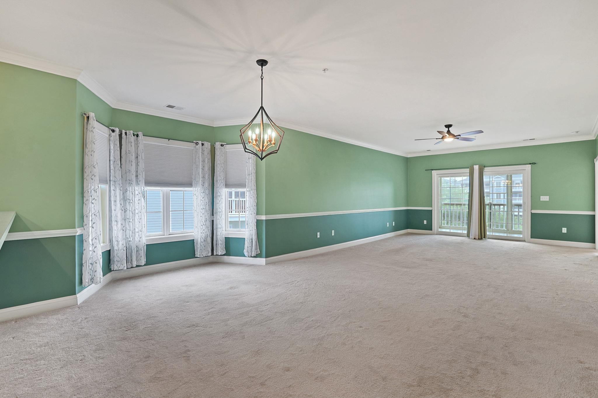 4875 Luster Leaf Circle Property Photo 4