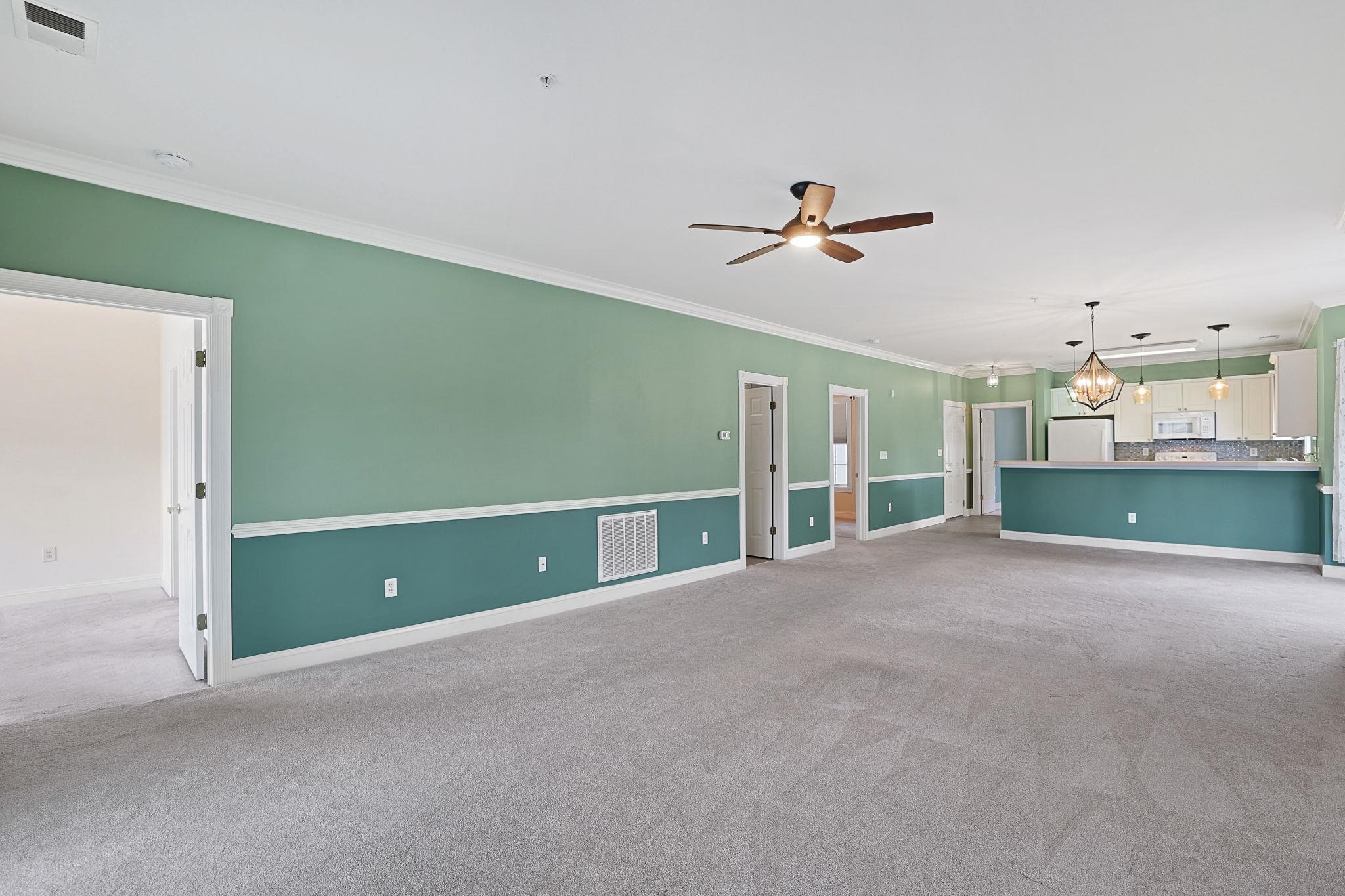 4875 Luster Leaf Circle Property Photo 6