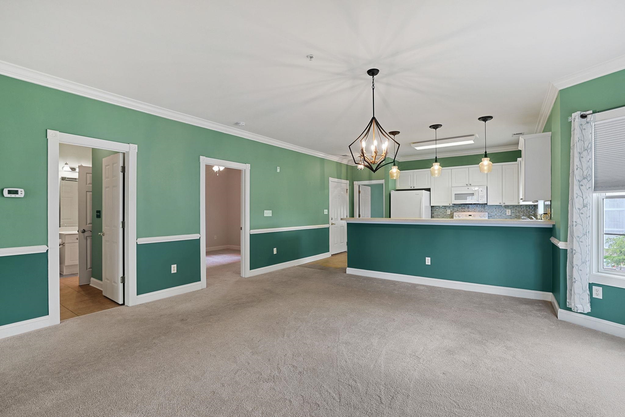 4875 Luster Leaf Circle Property Photo 9
