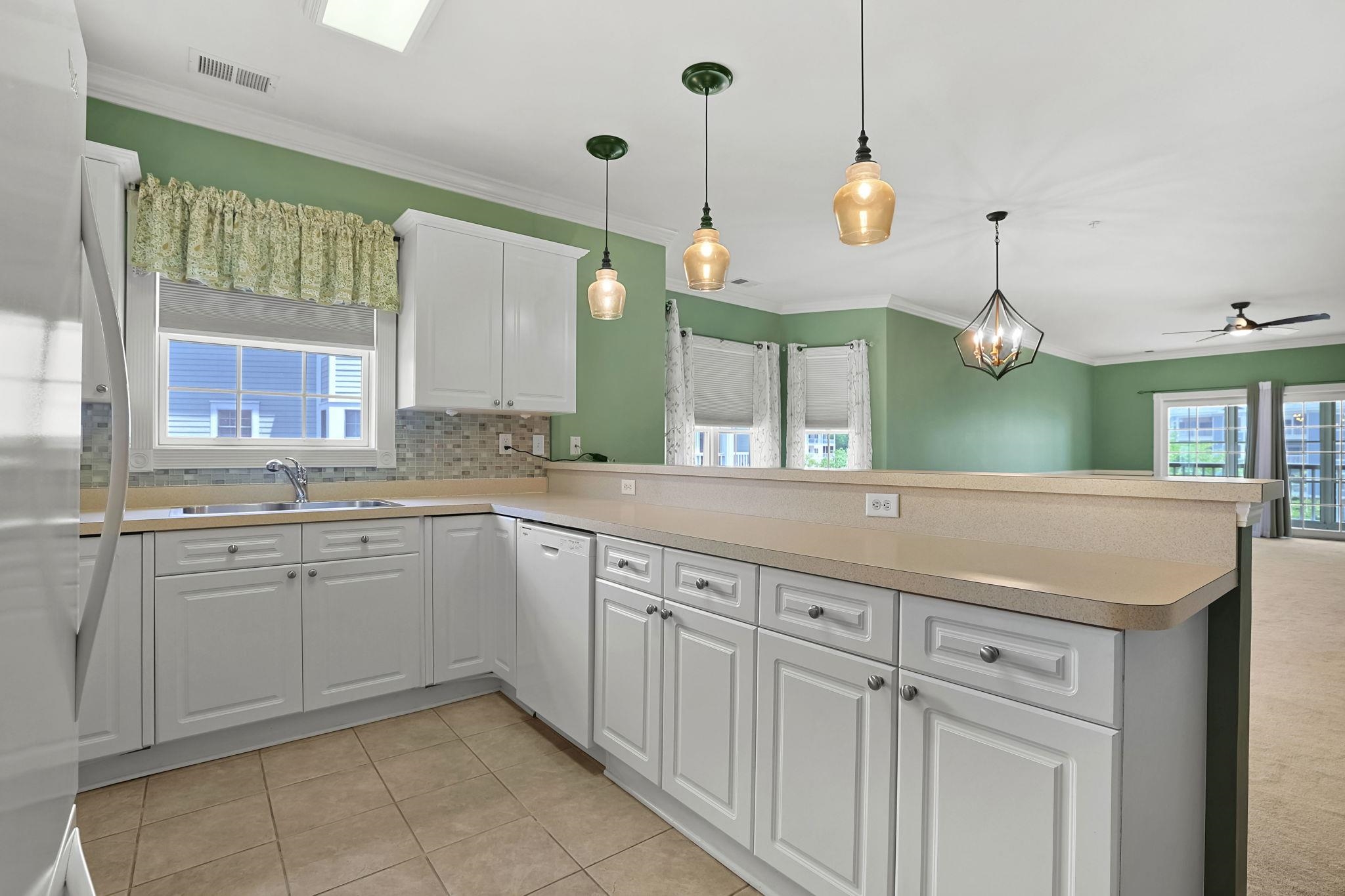 4875 Luster Leaf Circle Property Photo 12