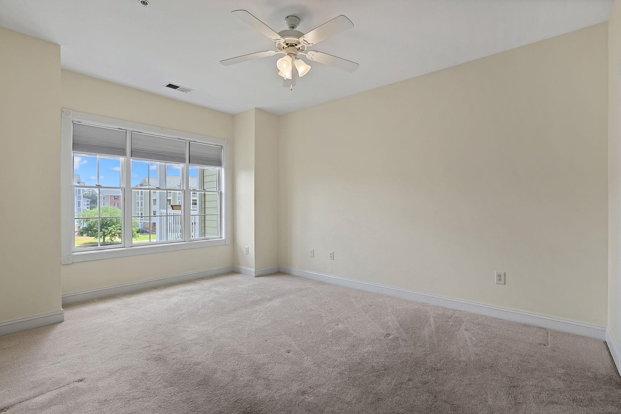 4875 Luster Leaf Circle Property Photo 14
