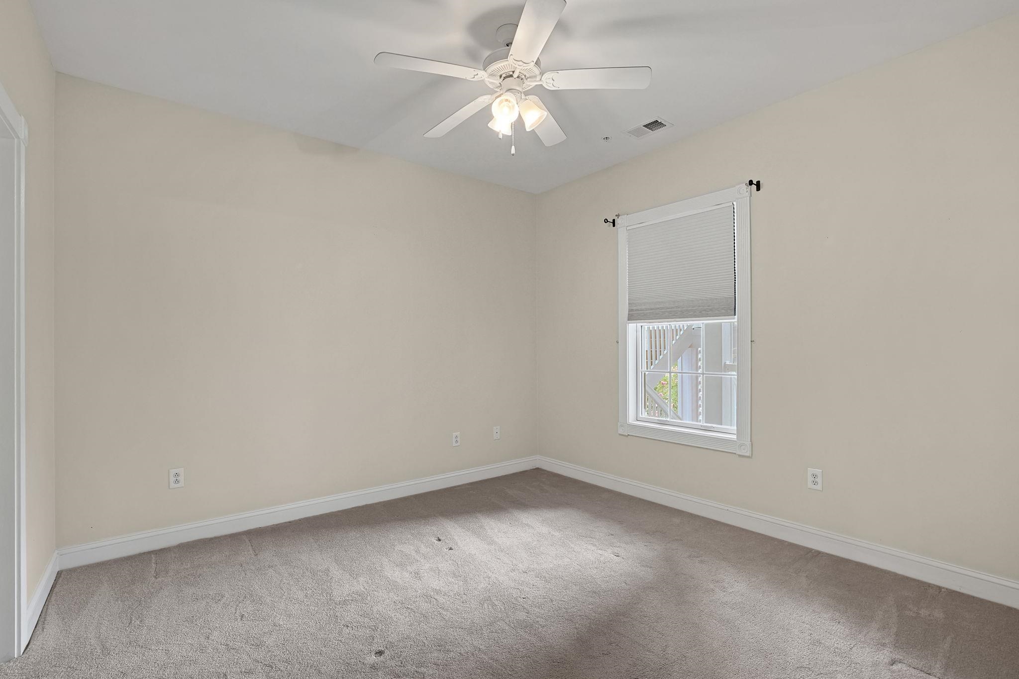 4875 Luster Leaf Circle Property Photo 20