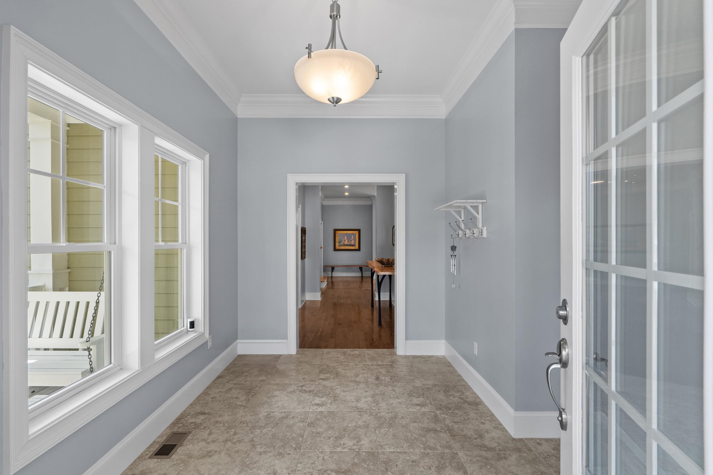 438 Seabury Ln. Property Photo 6