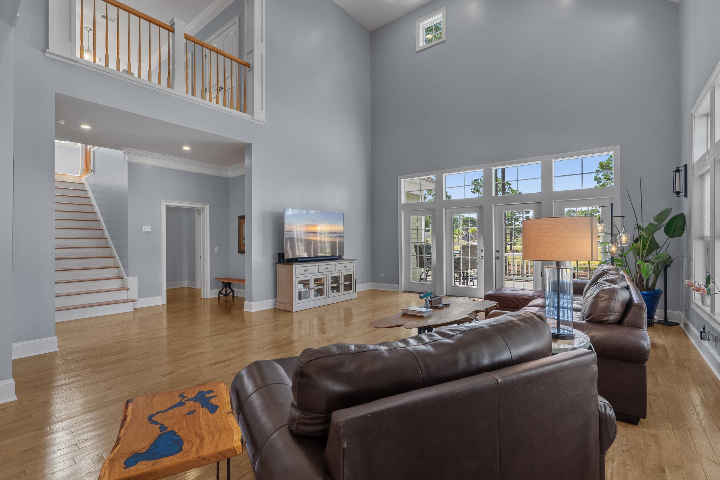 438 Seabury Ln. Property Photo 8