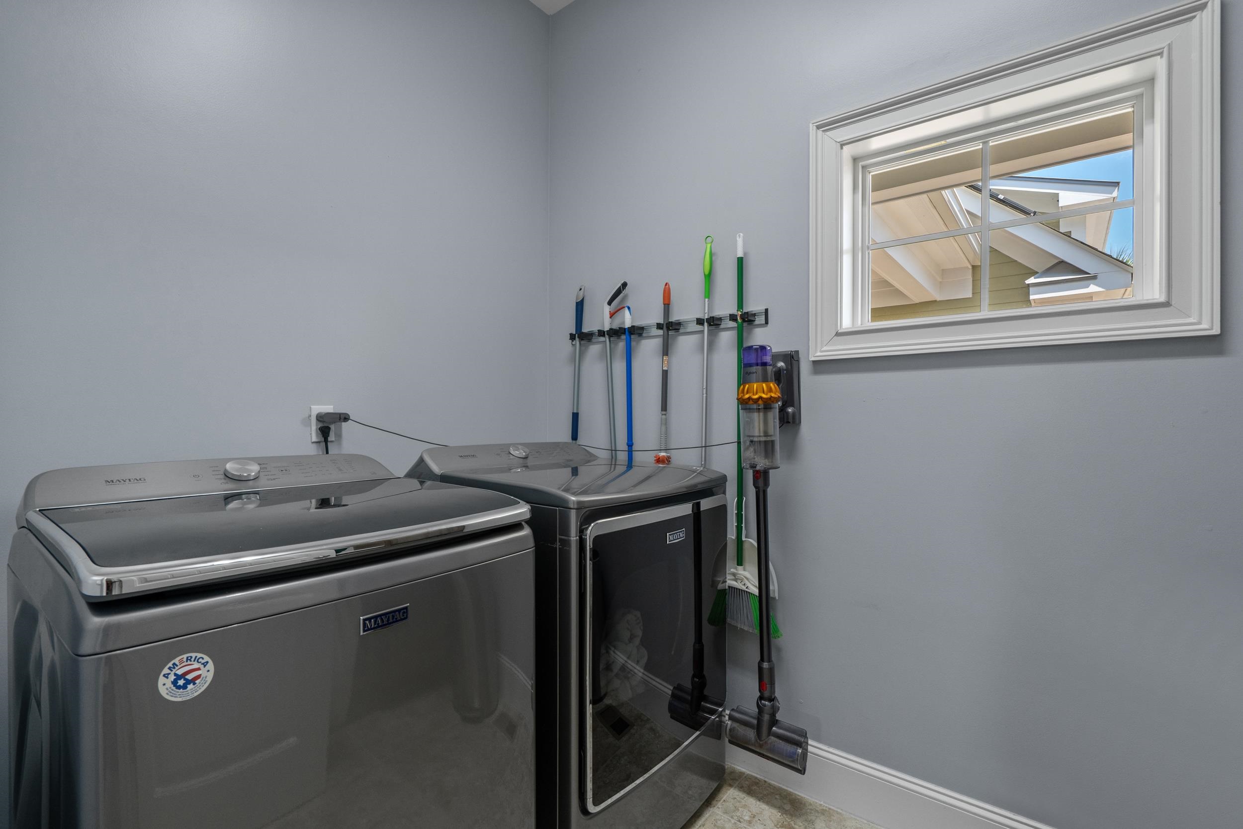 438 Seabury Ln. Property Photo 42