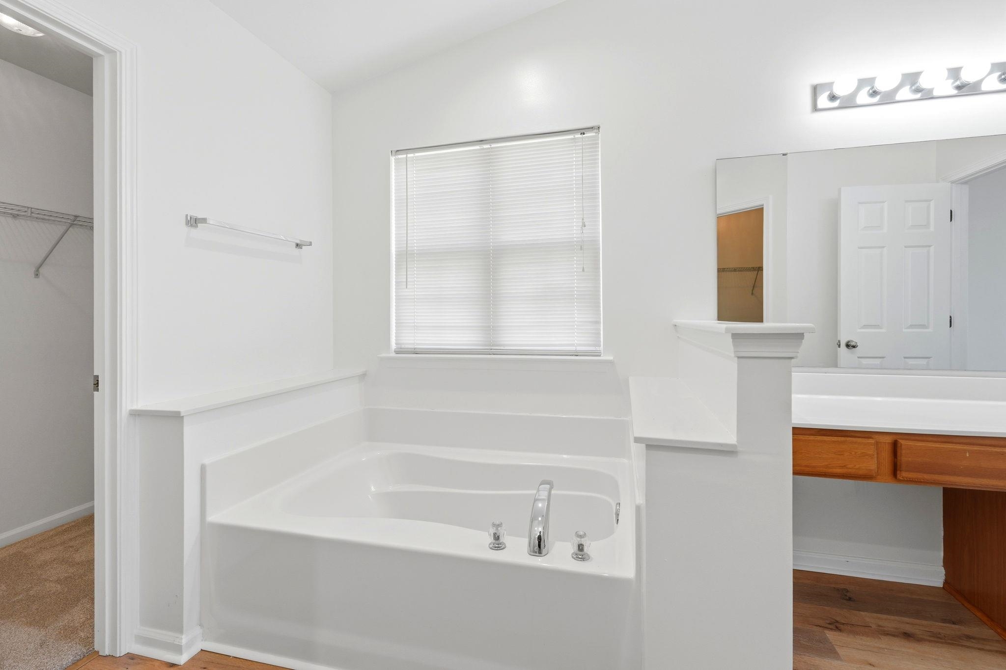 120 Junco Circle Property Photo 27