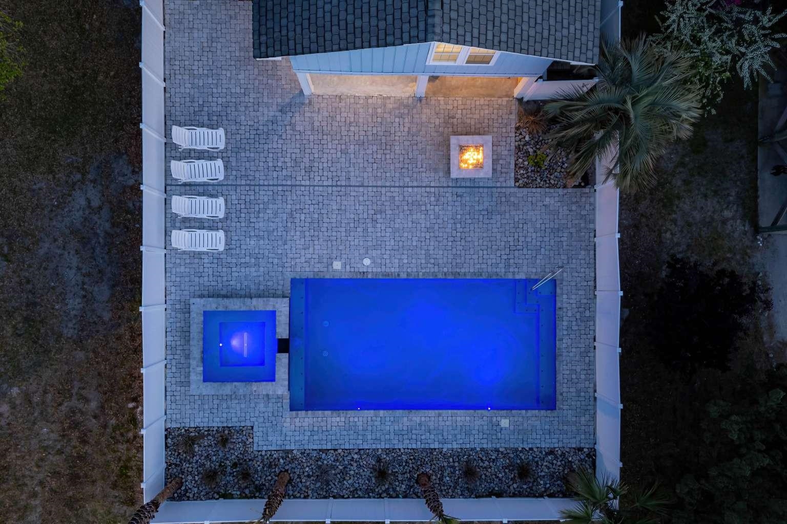 4606 Surf St. Property Photo 2
