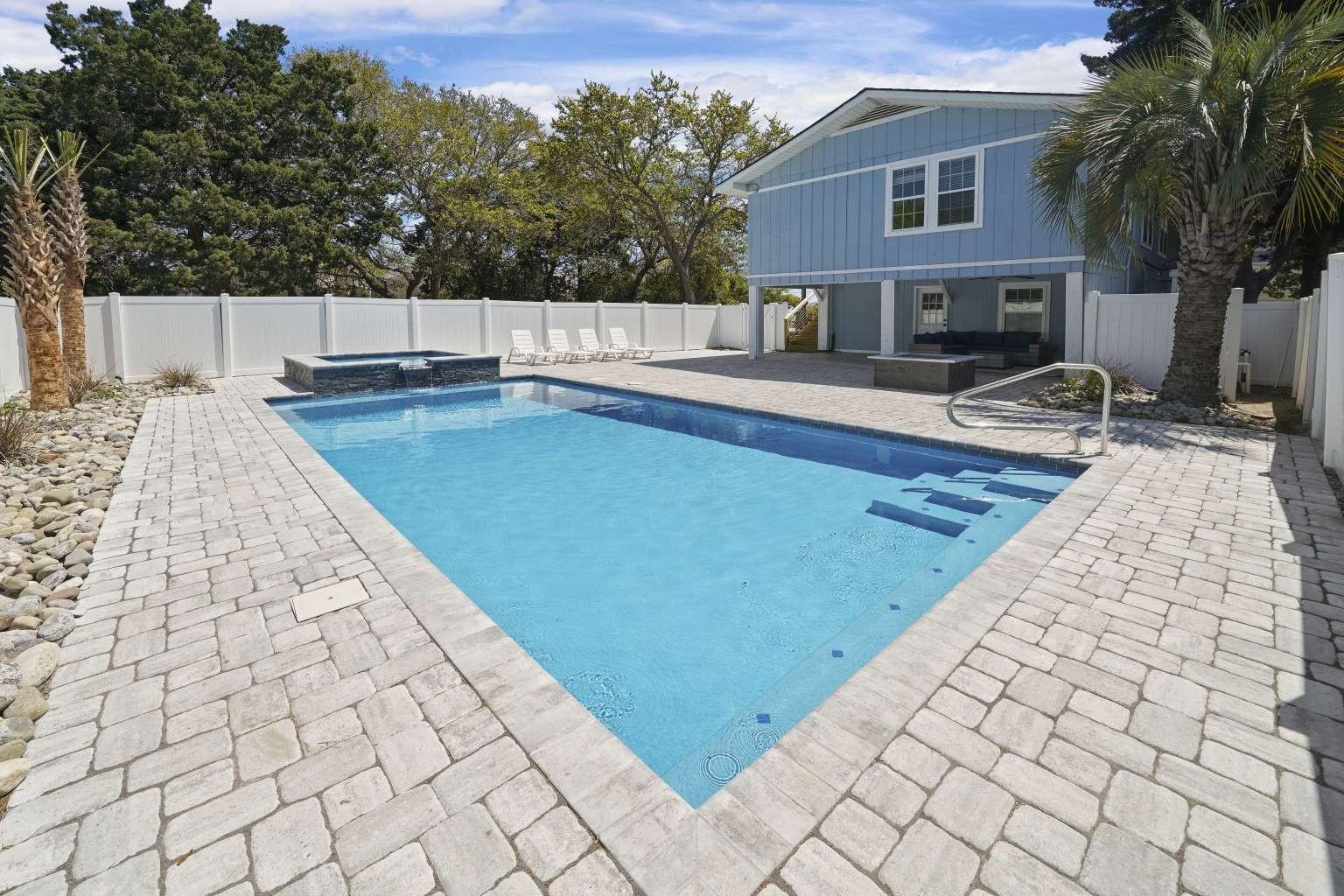 4606 Surf St. Property Photo 13