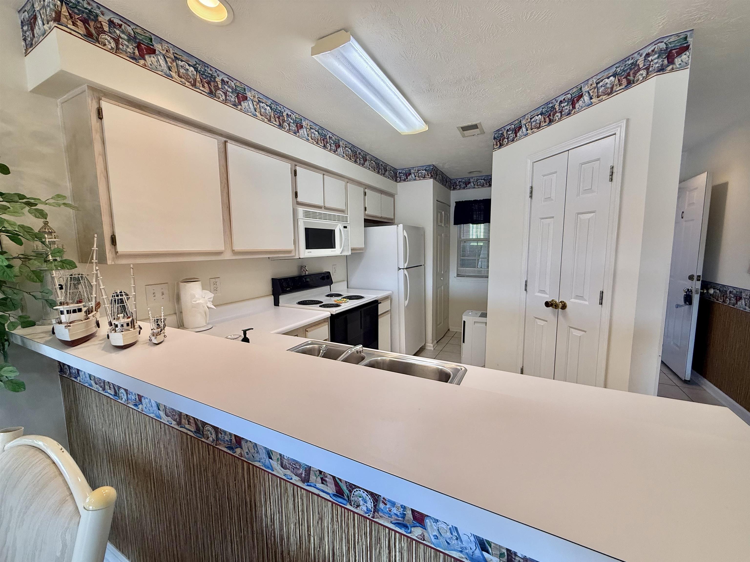 606 Waterway Village Blvd. Property Photo 8