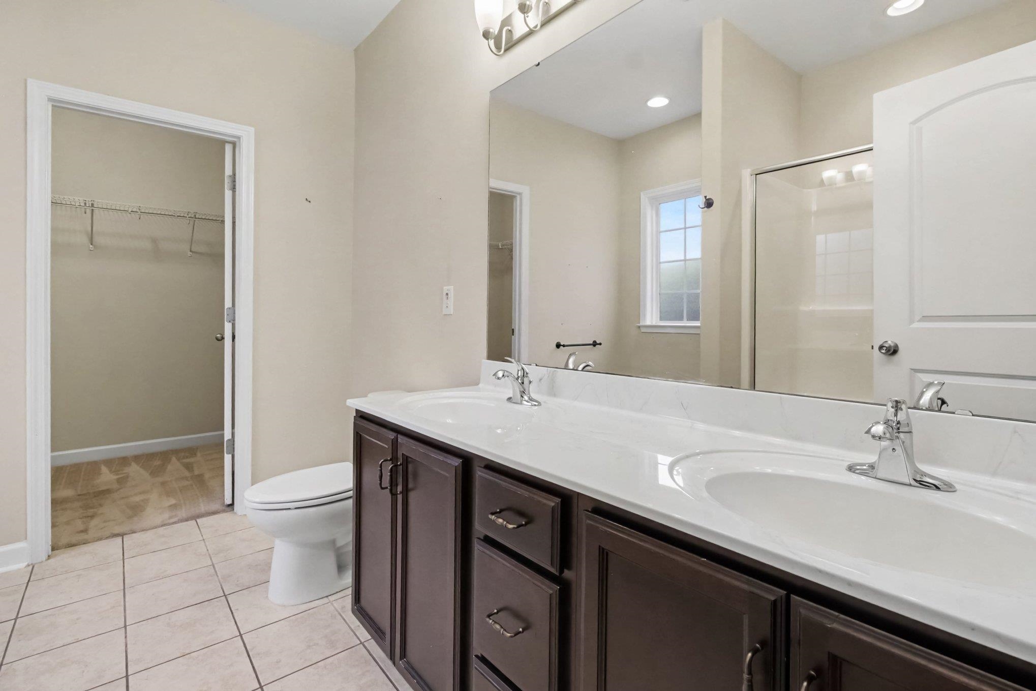 2708 Desert Rose St. Property Photo 14