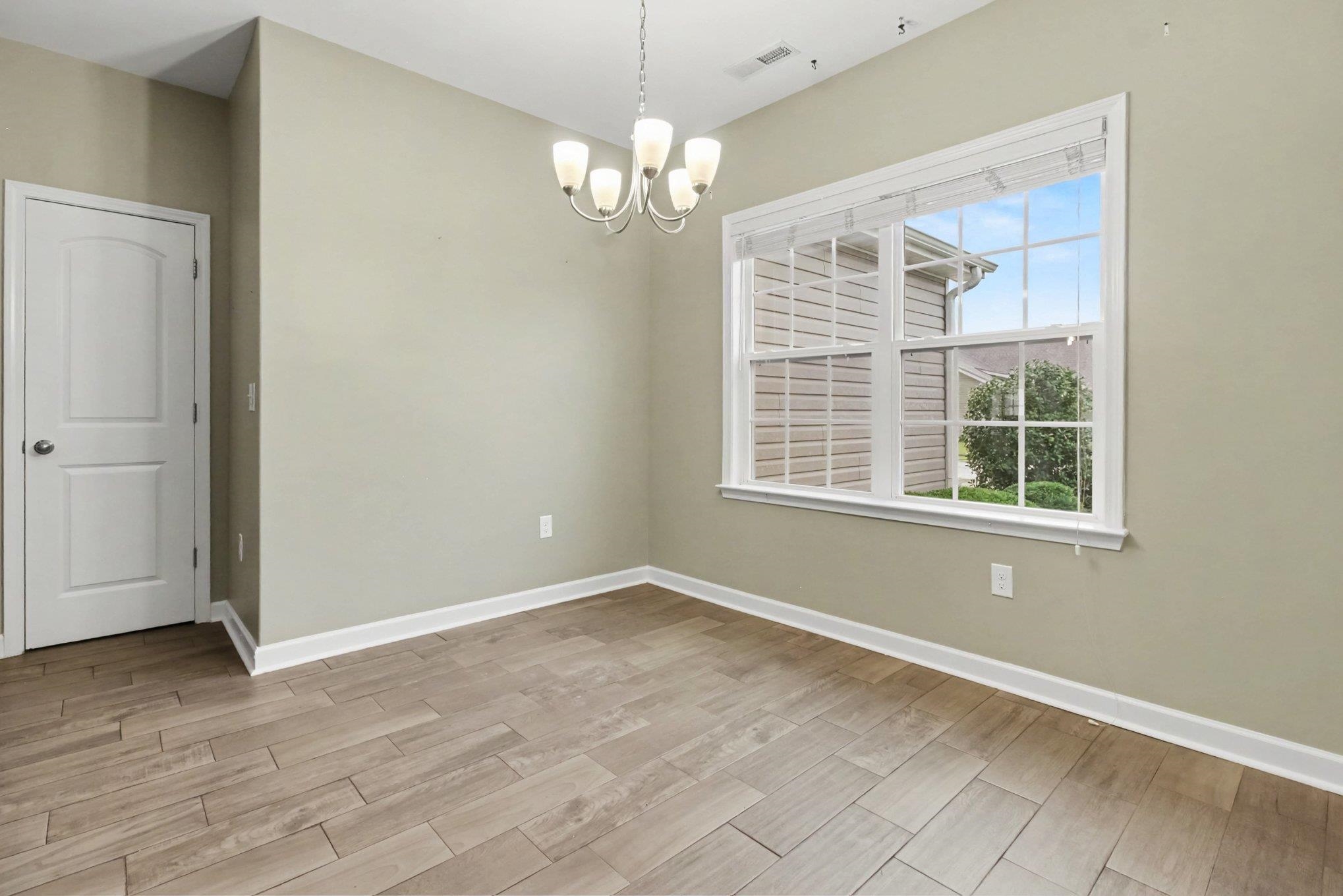 2708 Desert Rose St. Property Photo 20