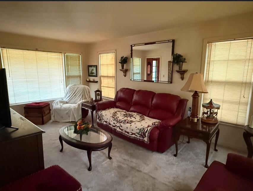 2653 Patty Rd Property Photo 5