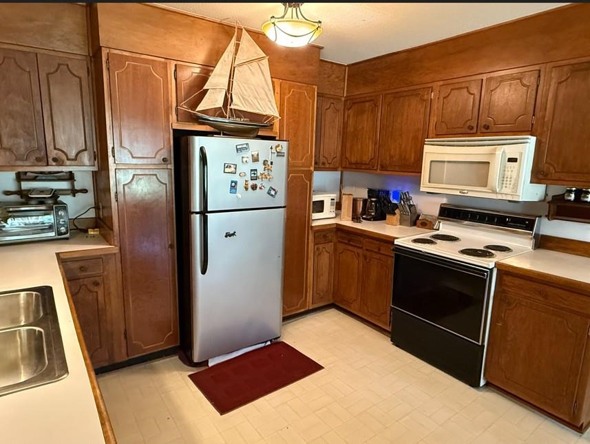 2653 Patty Rd Property Photo 13