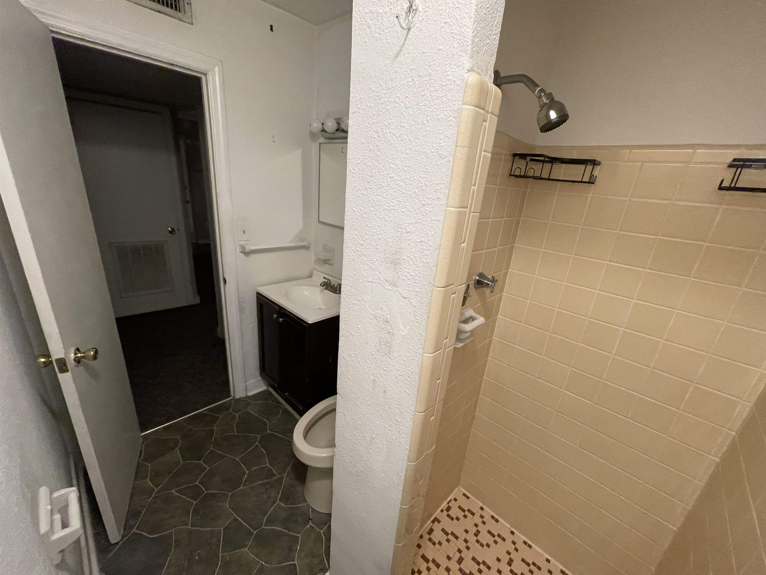 2705 Edge Dr. Property Photo 12