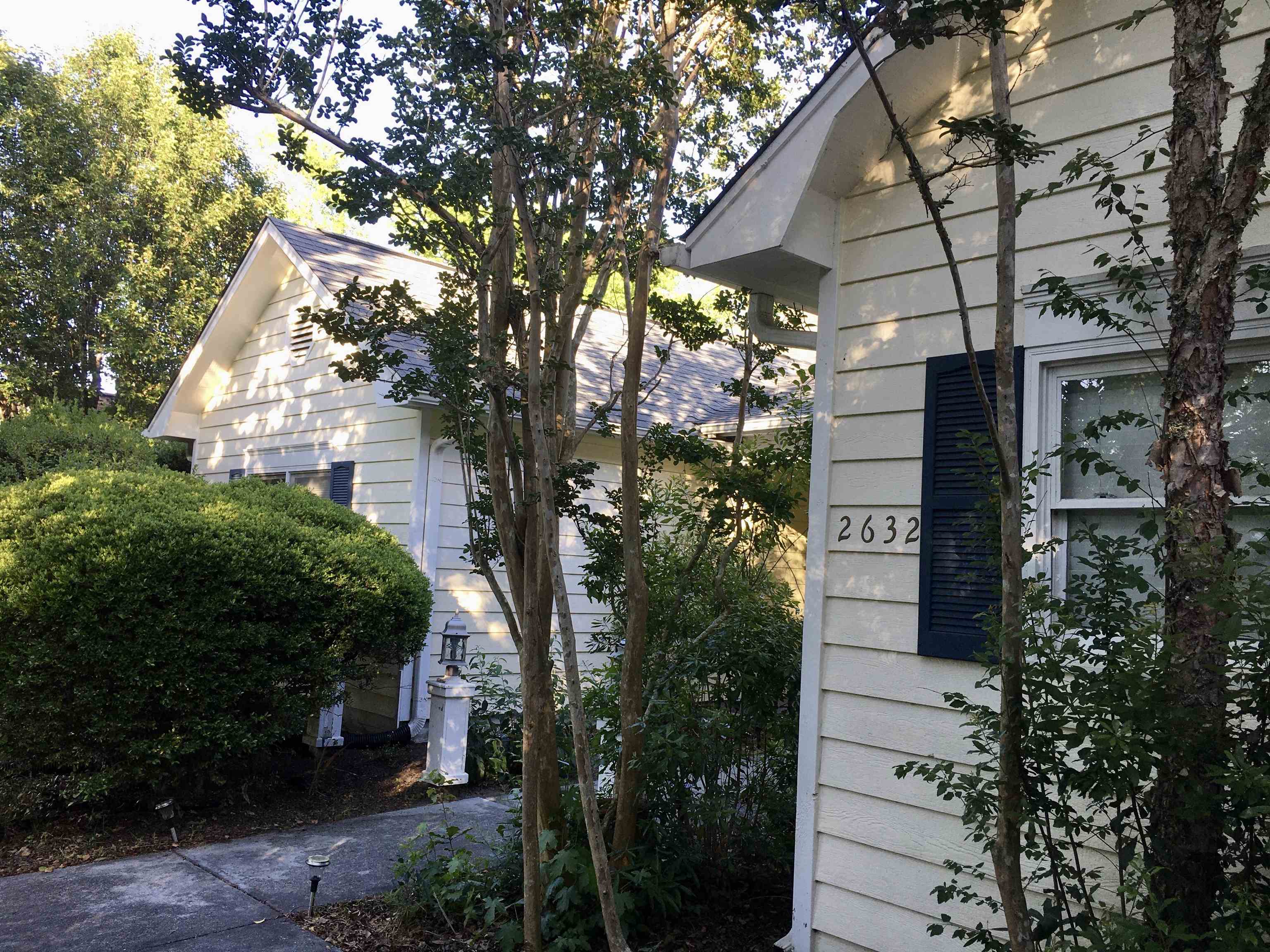 2632 Brick Dr. Property Photo 2