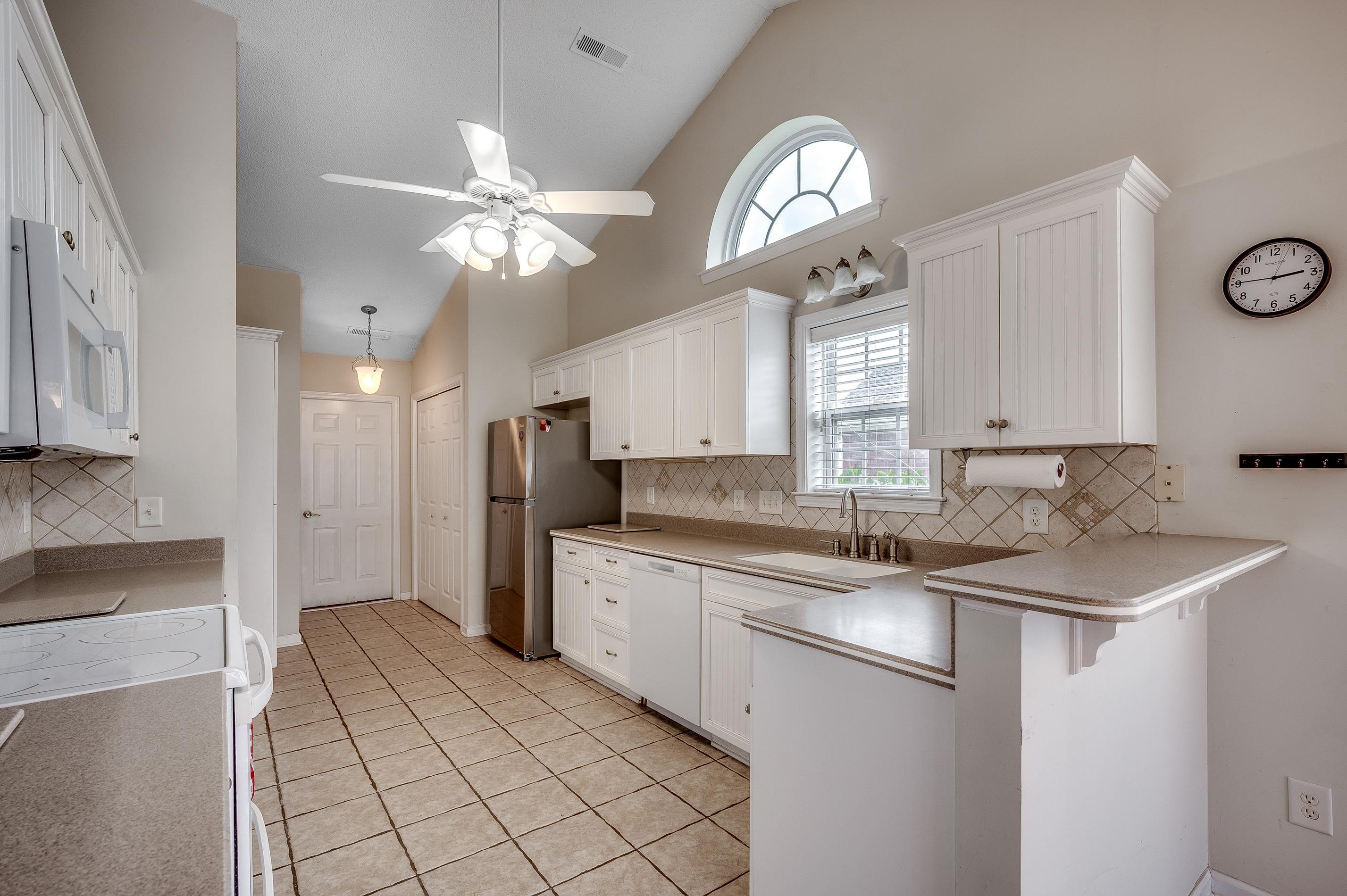 3512 Queens Harbour Blvd. Property Photo 12