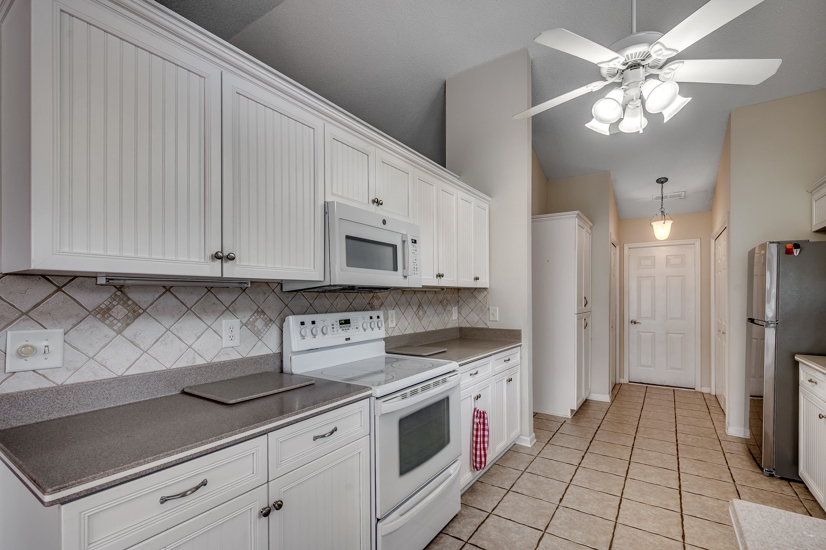 3512 Queens Harbour Blvd. Property Photo 13
