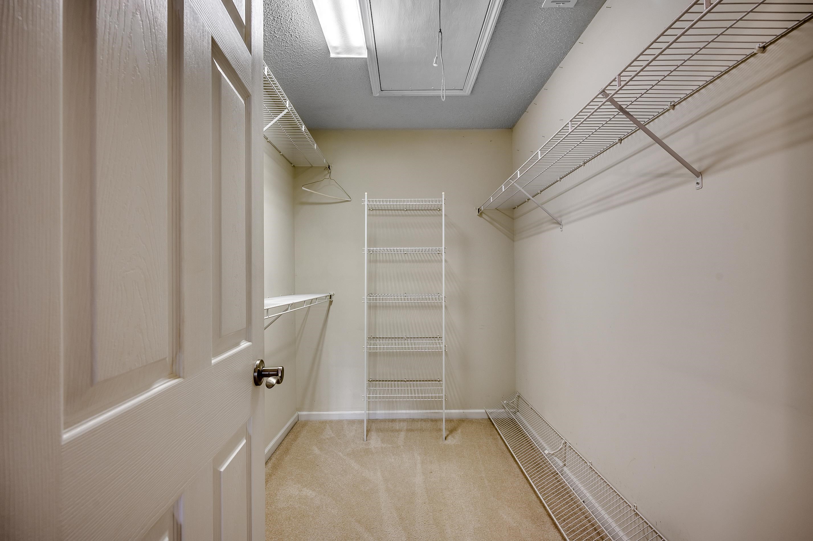 3512 Queens Harbour Blvd. Property Photo 17