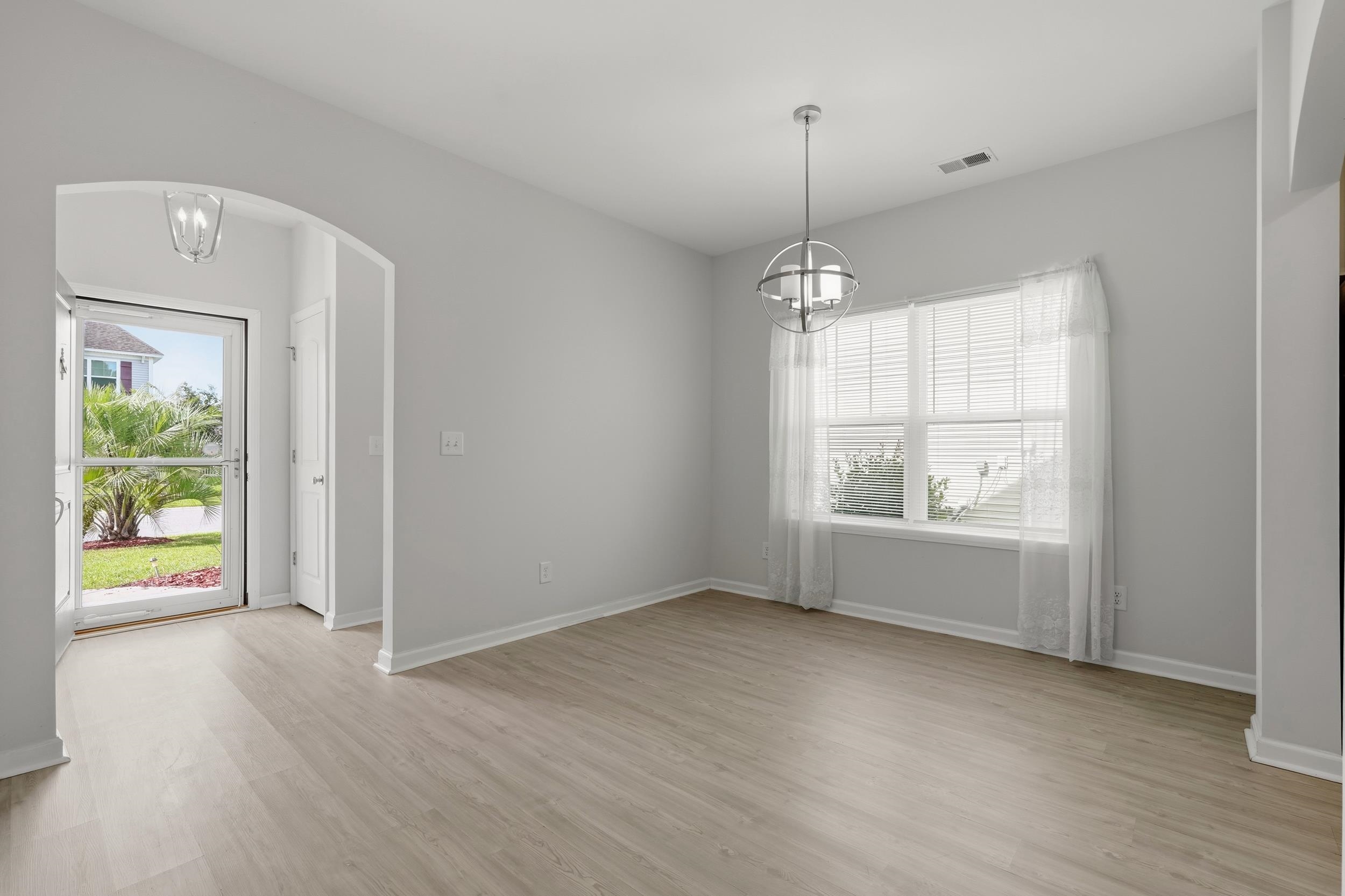 5555 Redleaf Rose Dr. Property Photo 3