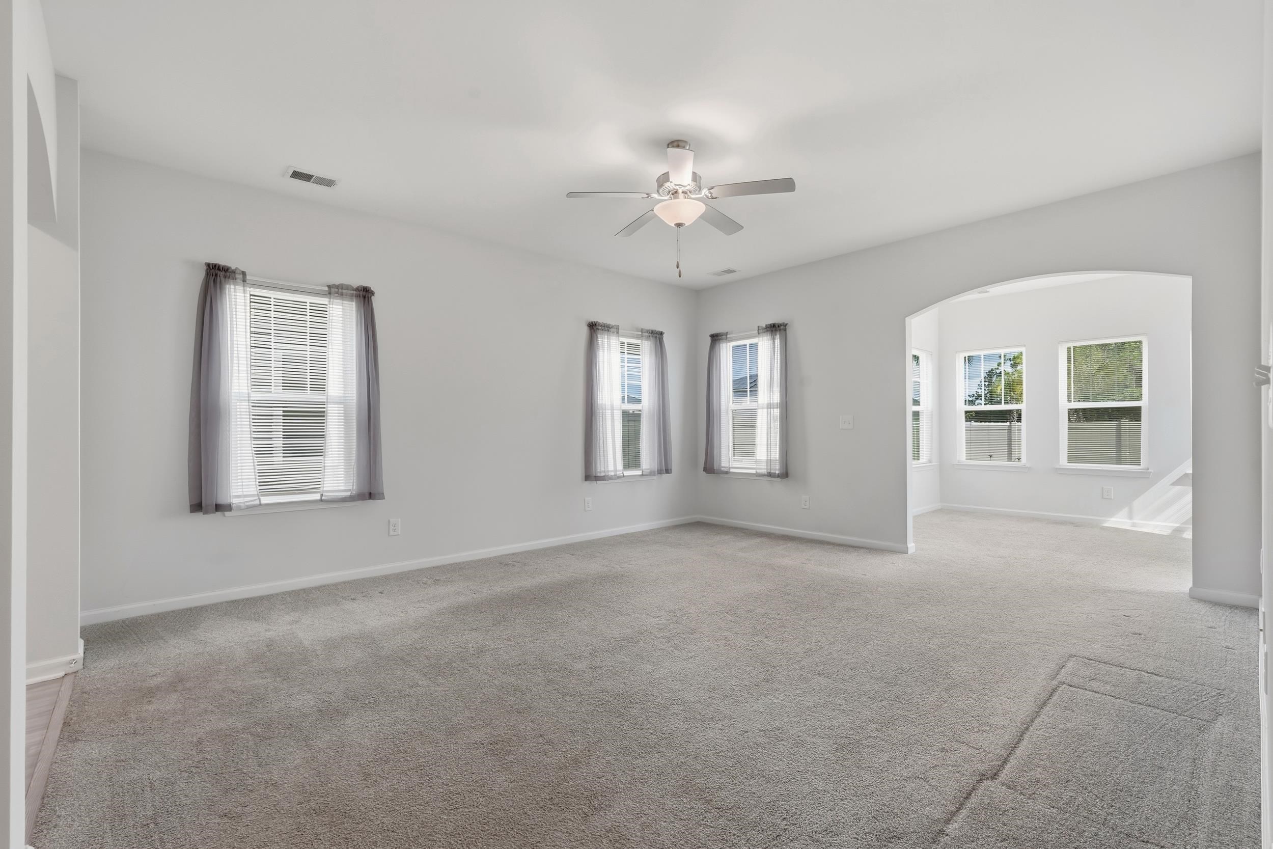 5555 Redleaf Rose Dr. Property Photo 7