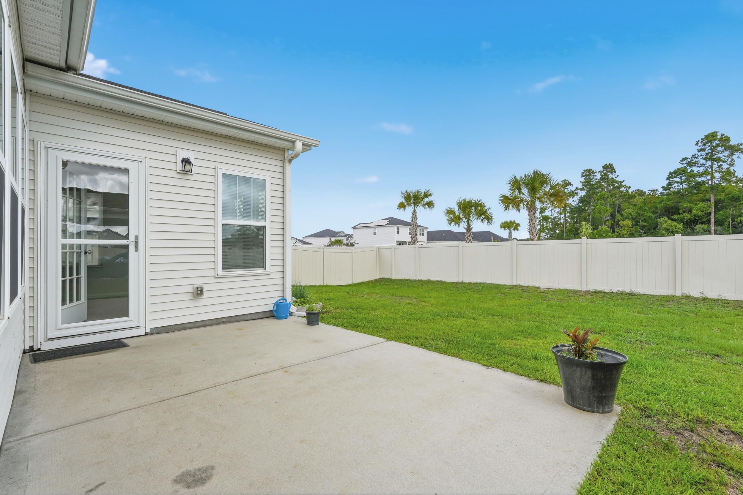 5555 Redleaf Rose Dr. Property Photo 12