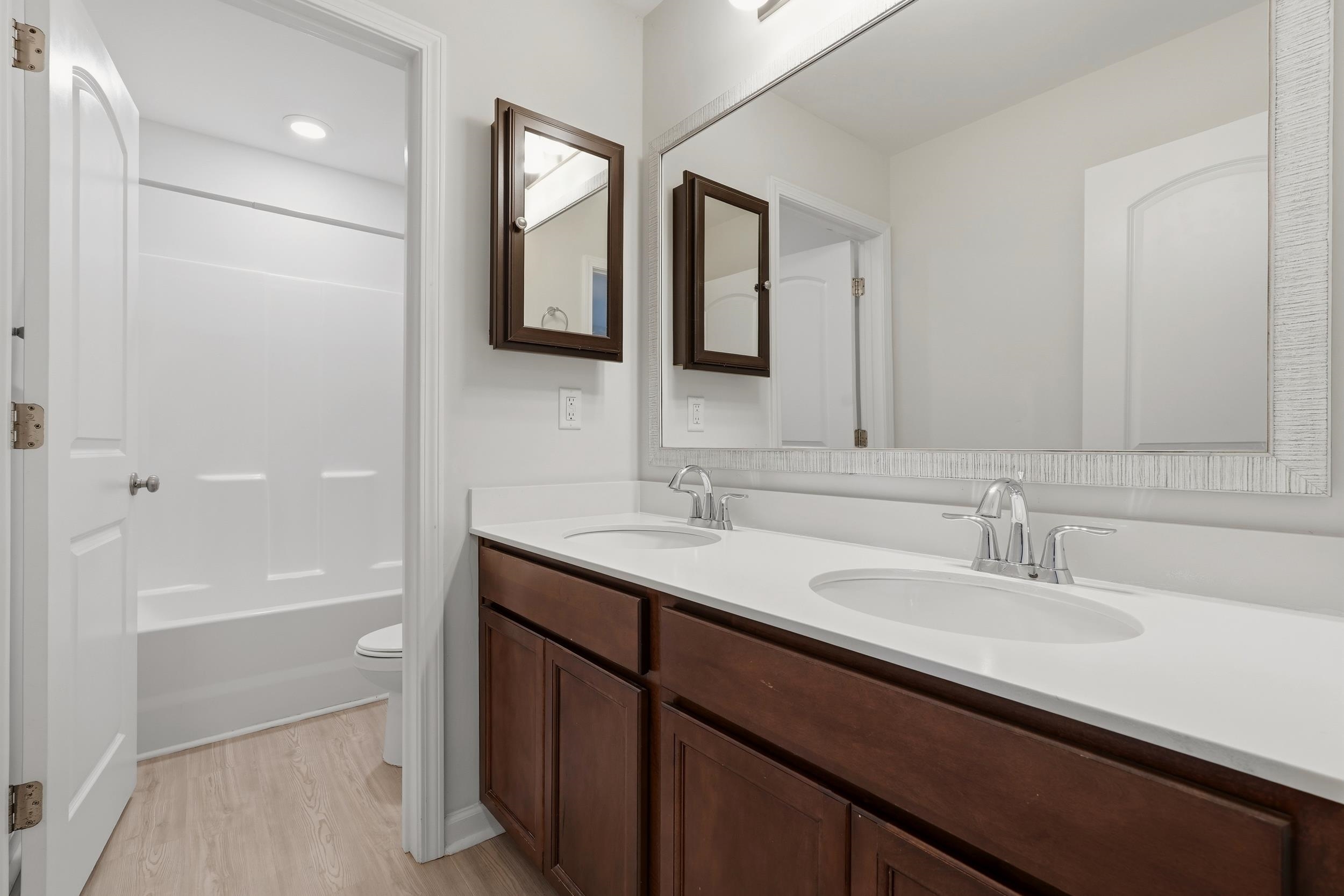 5555 Redleaf Rose Dr. Property Photo 22