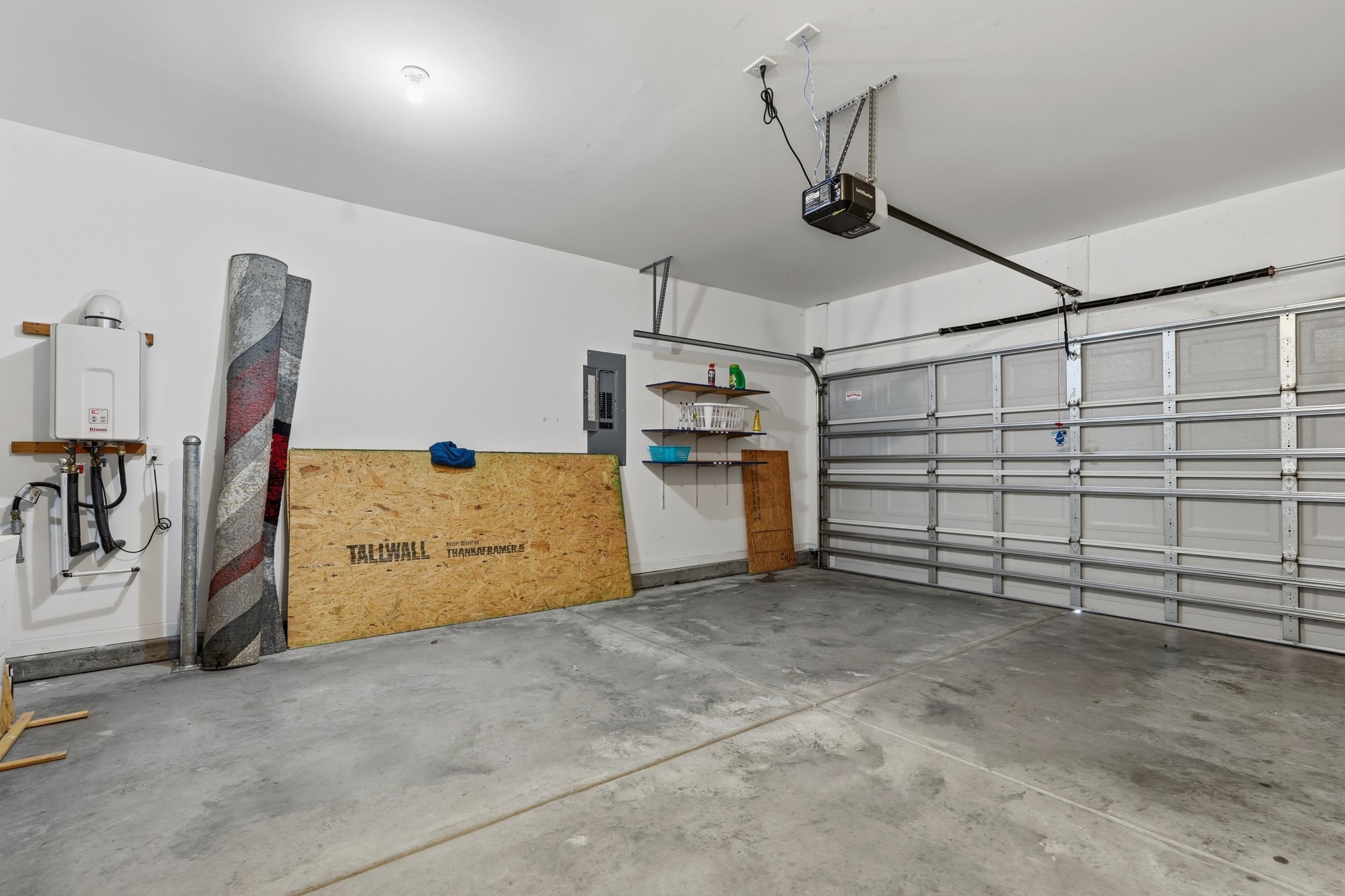 5555 Redleaf Rose Dr. Property Photo 27
