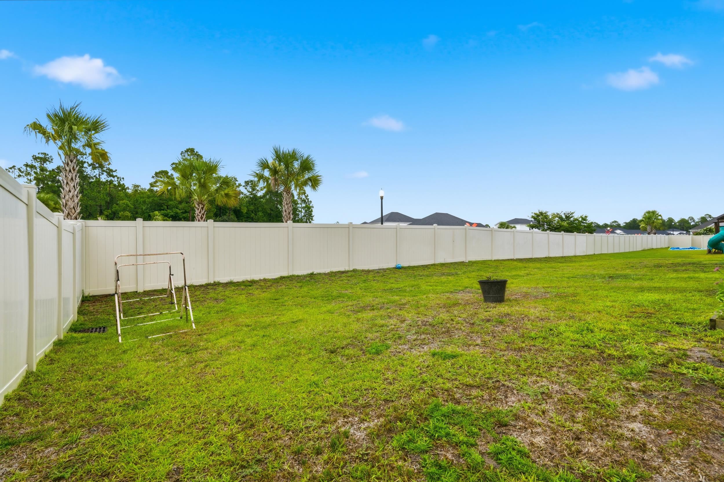 5555 Redleaf Rose Dr. Property Photo 28