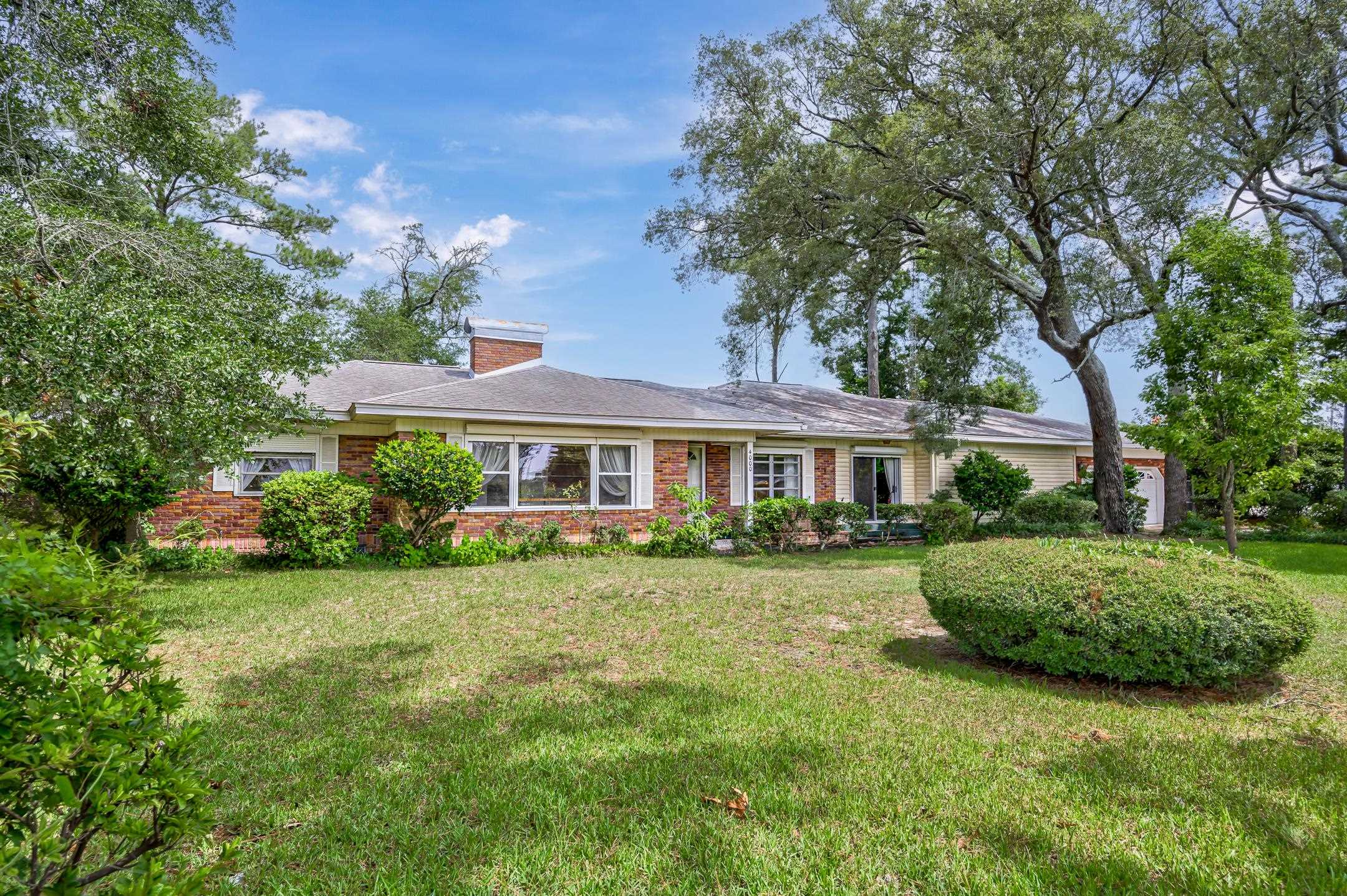 4000 Poinsett St. Property Photo 2