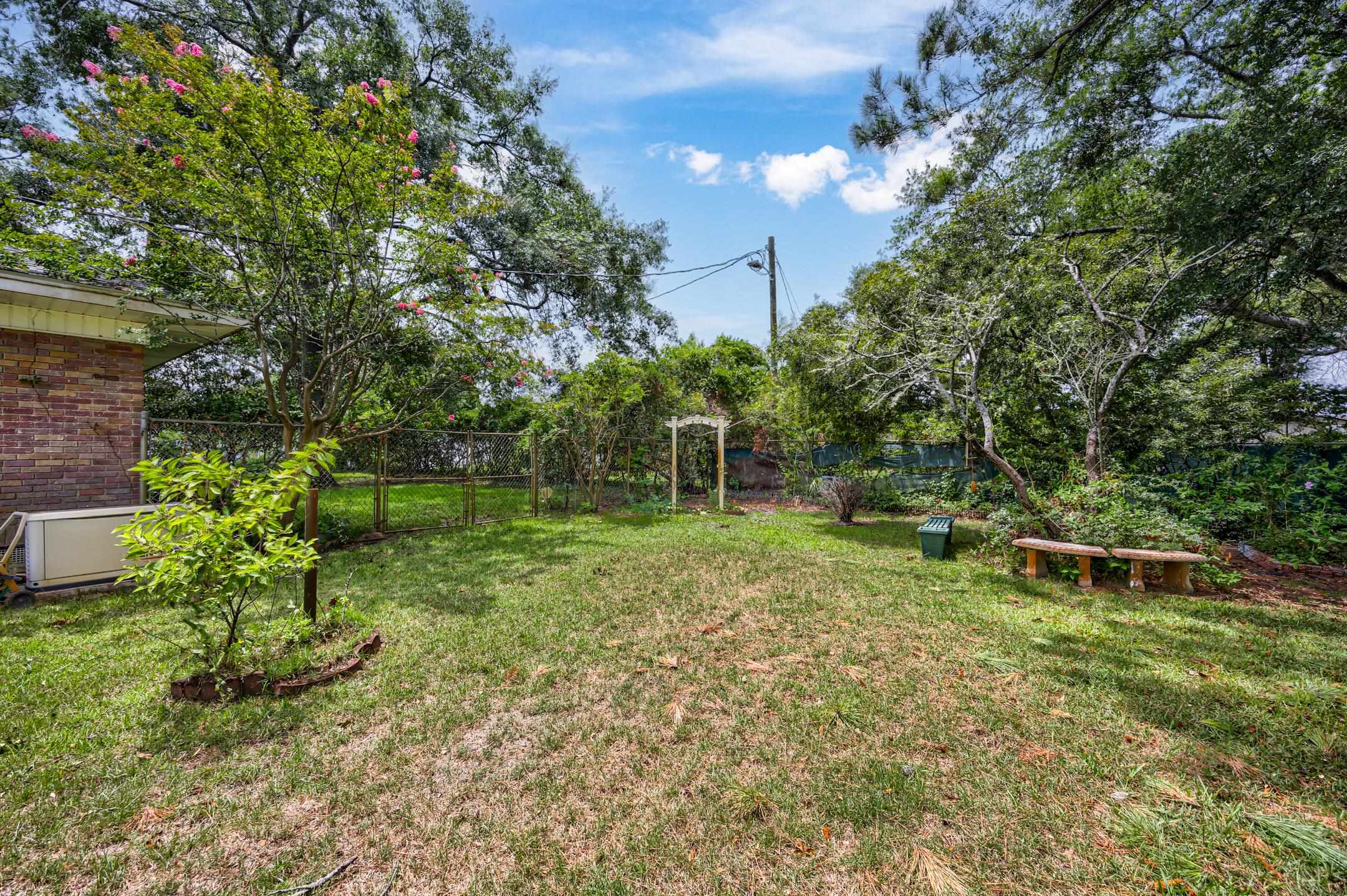 4000 Poinsett St. Property Photo 41