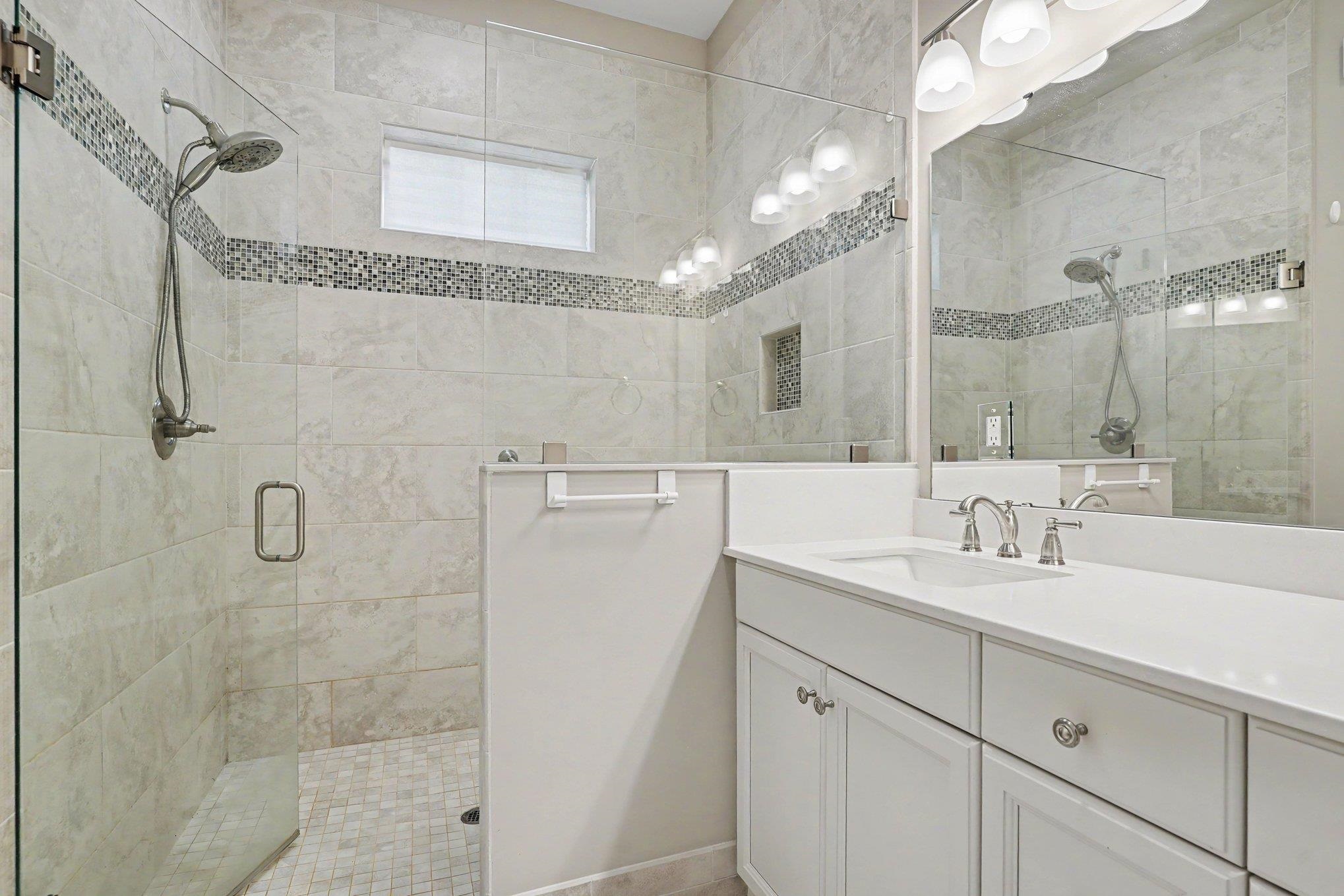8155 Living Tide Dr. Property Photo 14