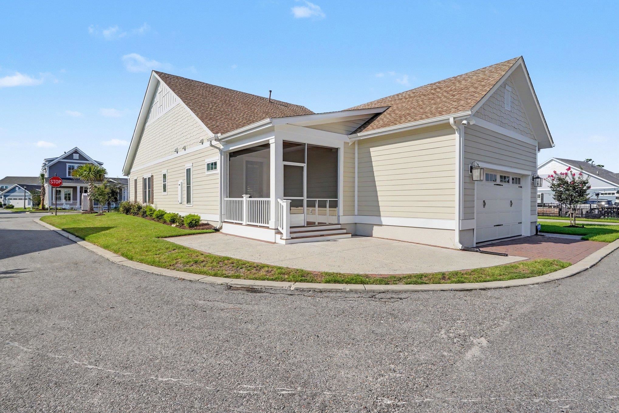 8155 Living Tide Dr. Property Photo 28