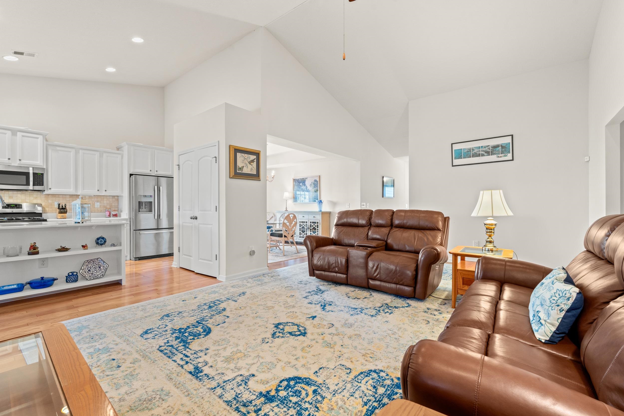 912 Daresbury Ln. Property Photo 6