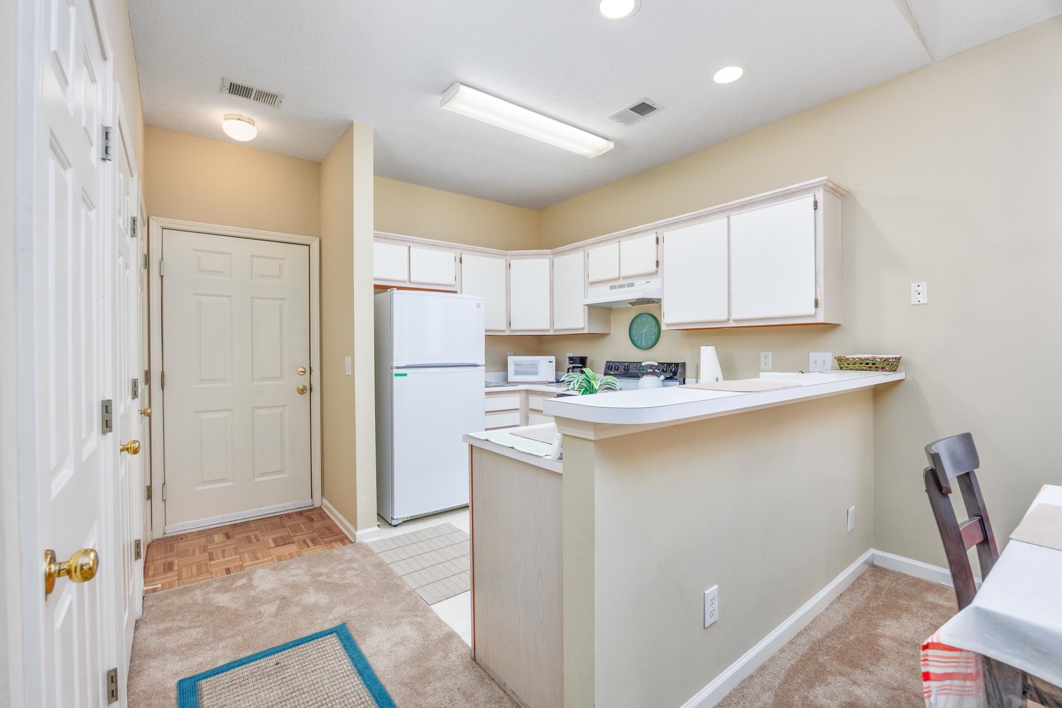 504 River Oaks Dr. Property Photo 11