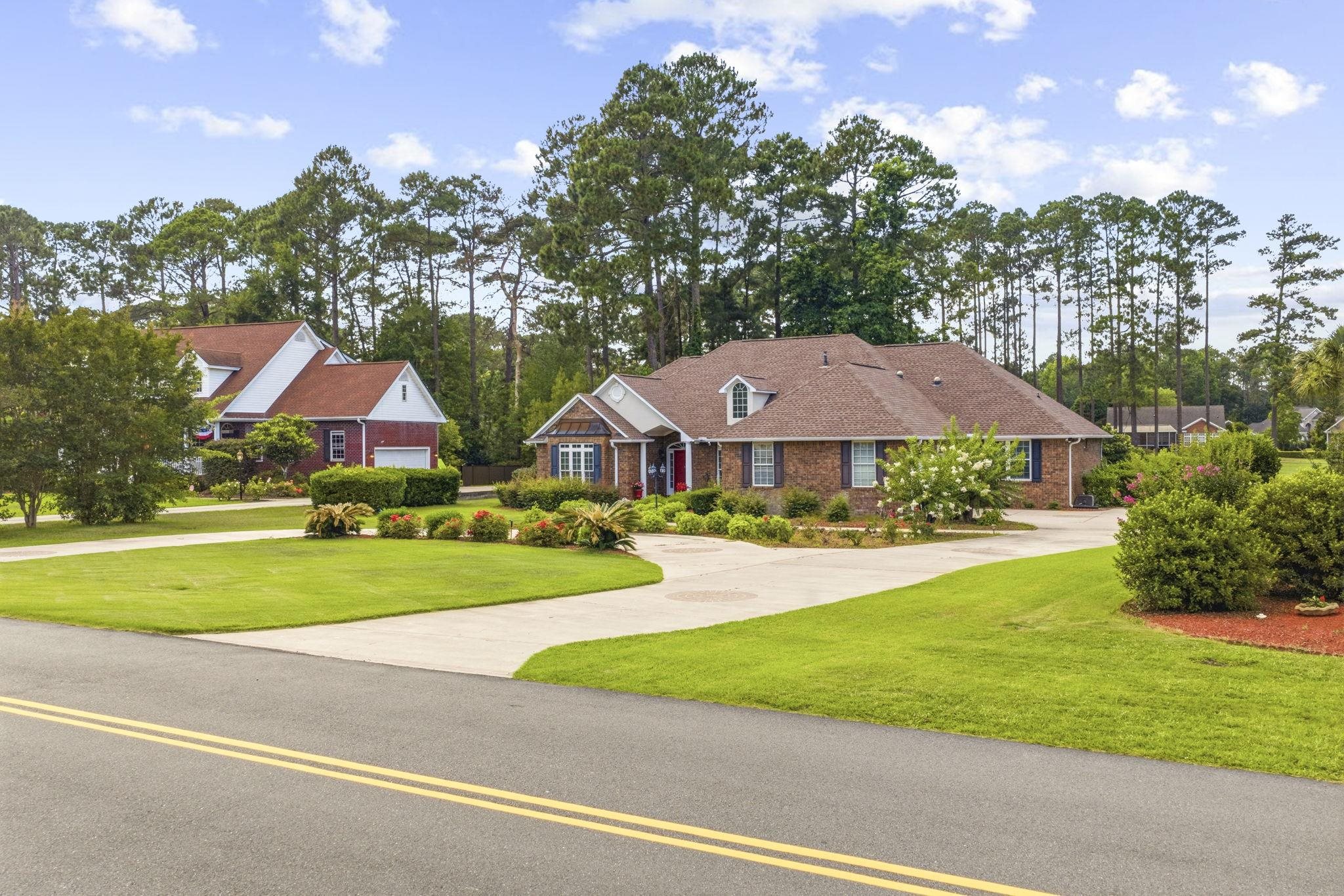 4727 National Dr. Property Photo 4