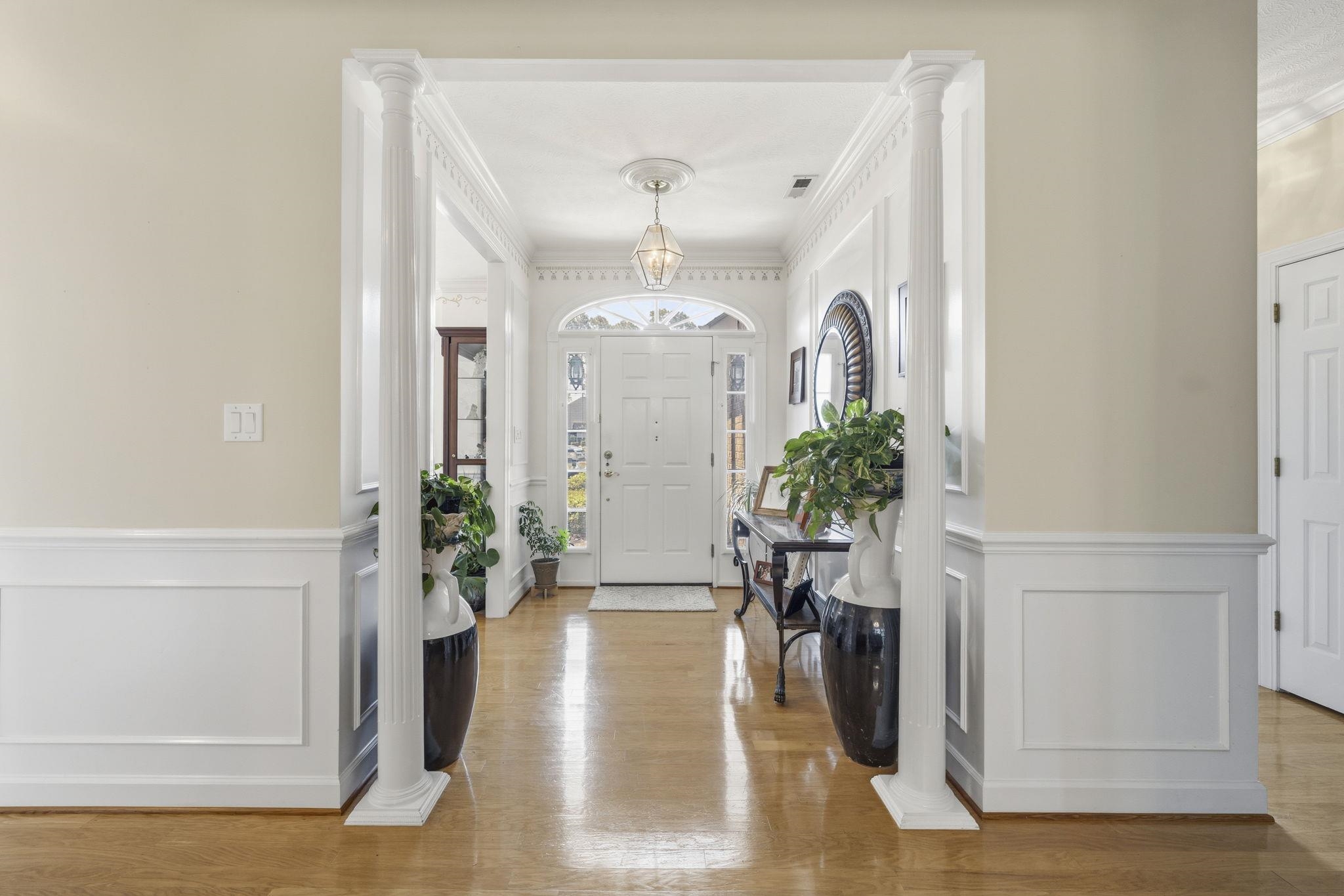 4727 National Dr. Property Photo 10