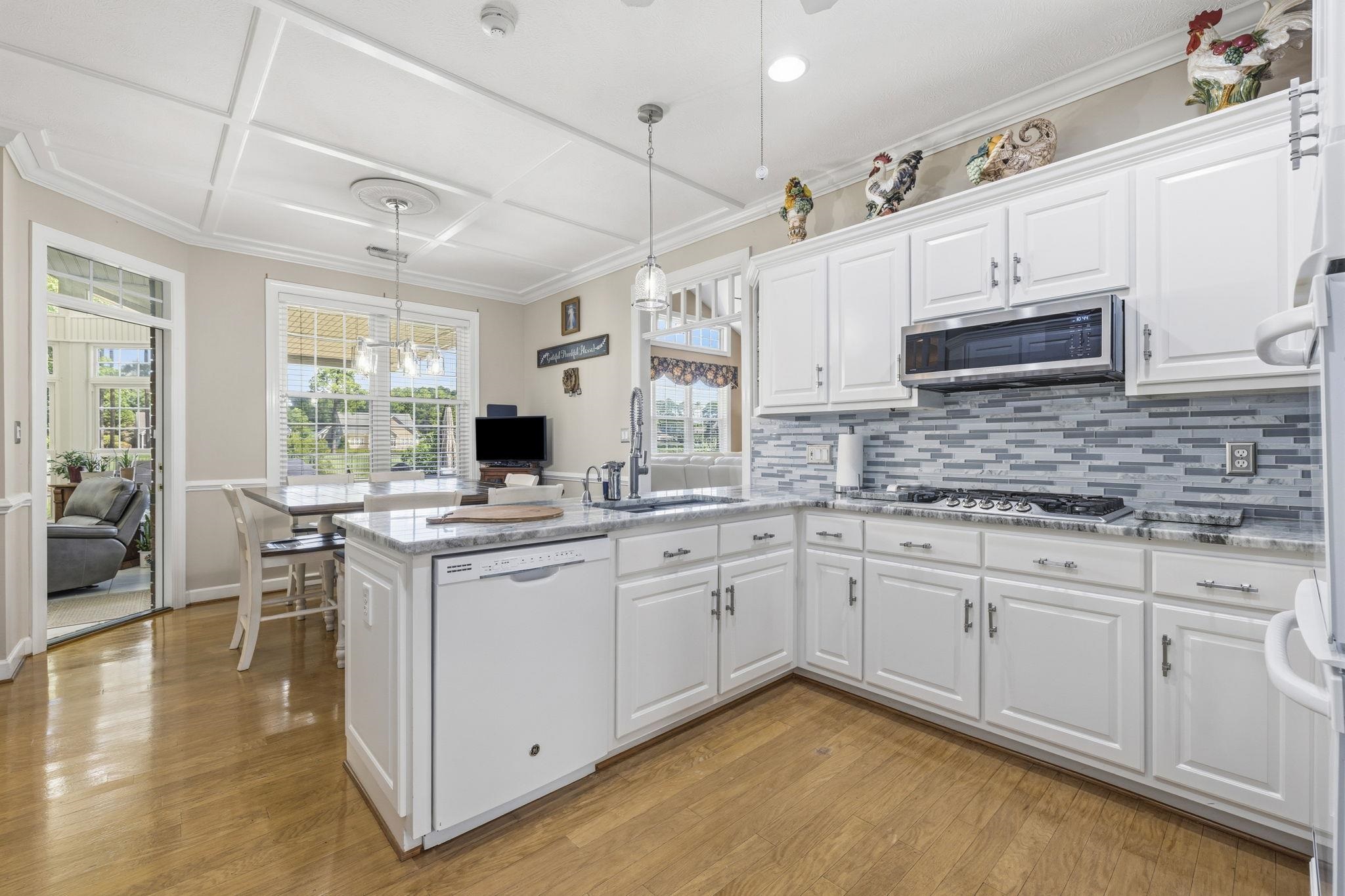 4727 National Dr. Property Photo 16