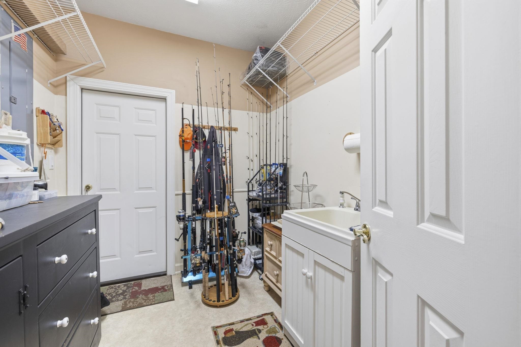 4727 National Dr. Property Photo 46