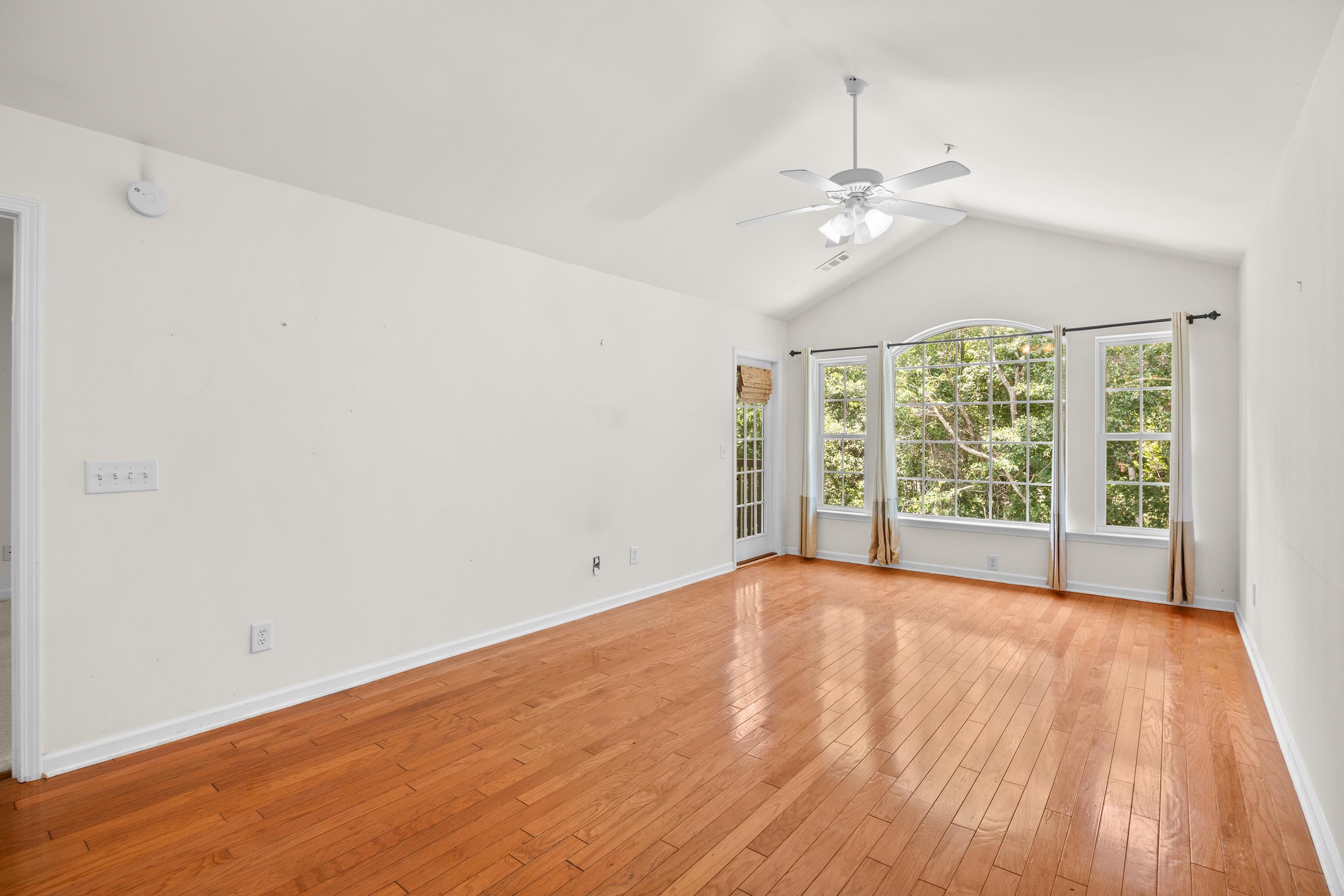 1125 Blue Stem Dr. Property Photo 10
