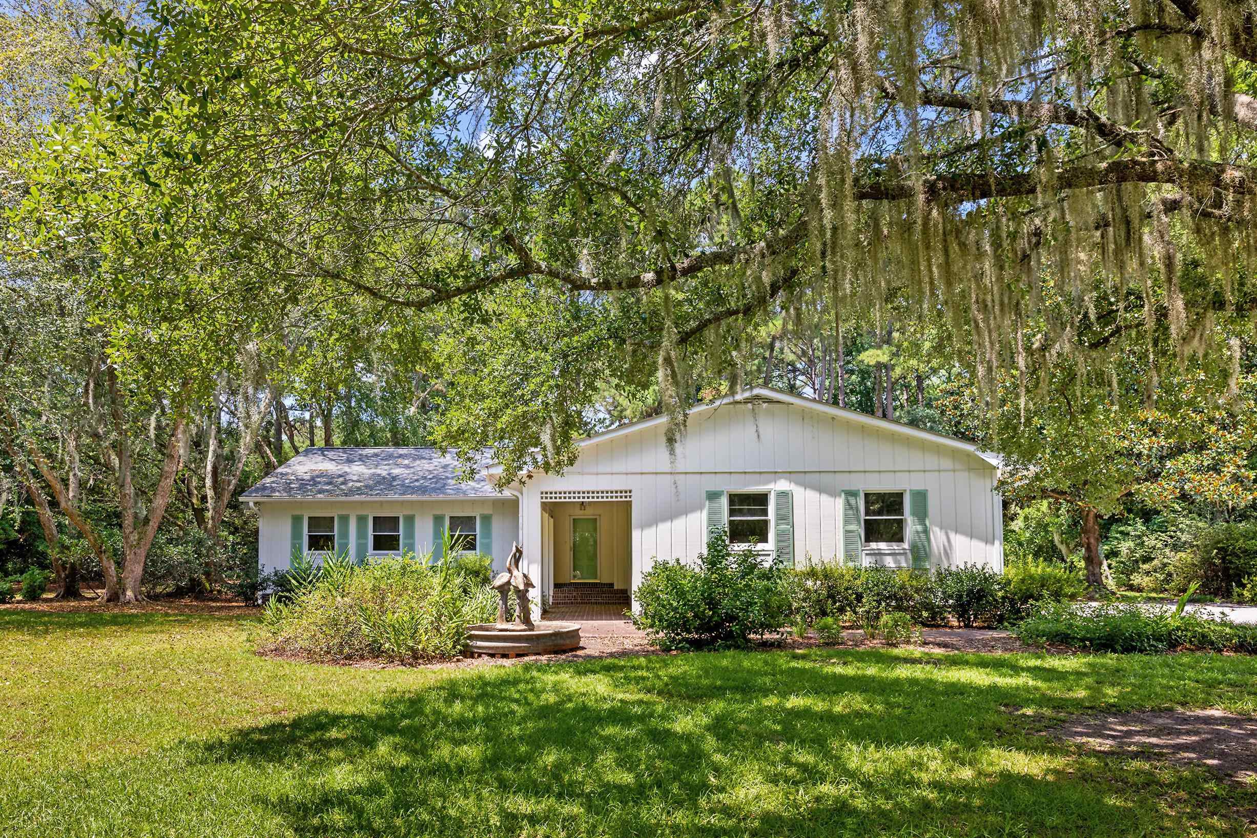 2279 Waverly Rd. Property Photo 1