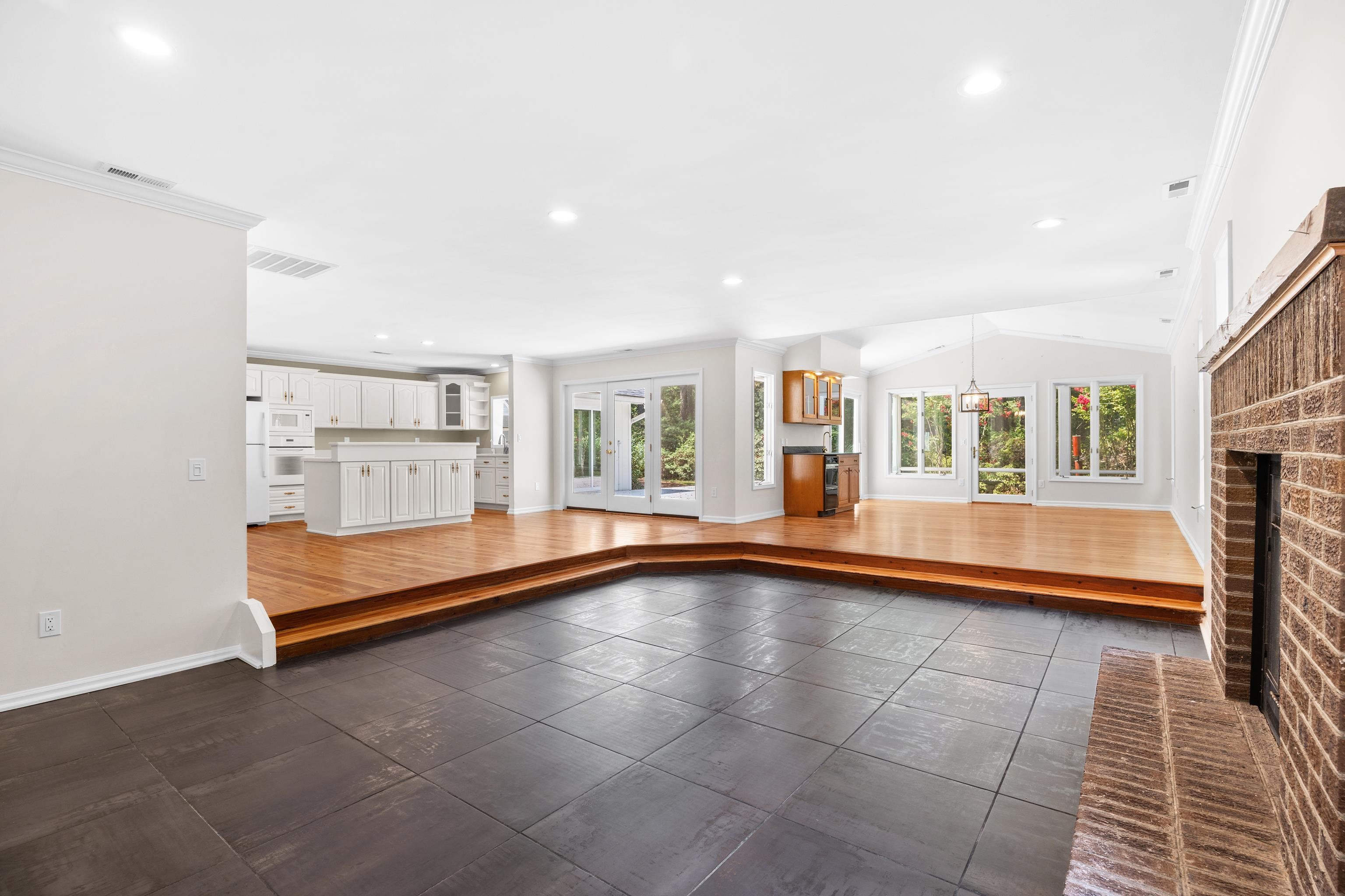 2279 Waverly Rd. Property Photo 6