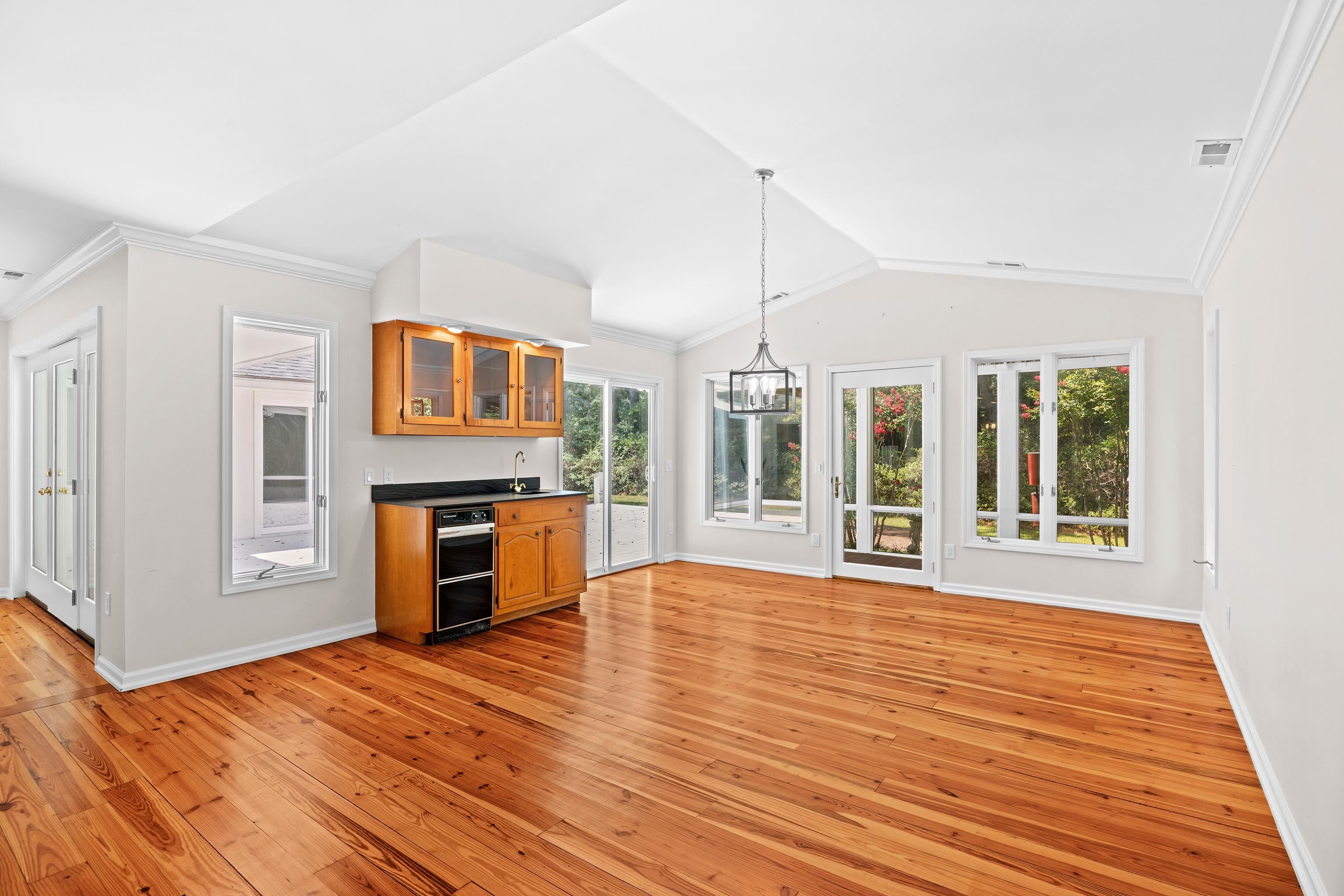 2279 Waverly Rd. Property Photo 16