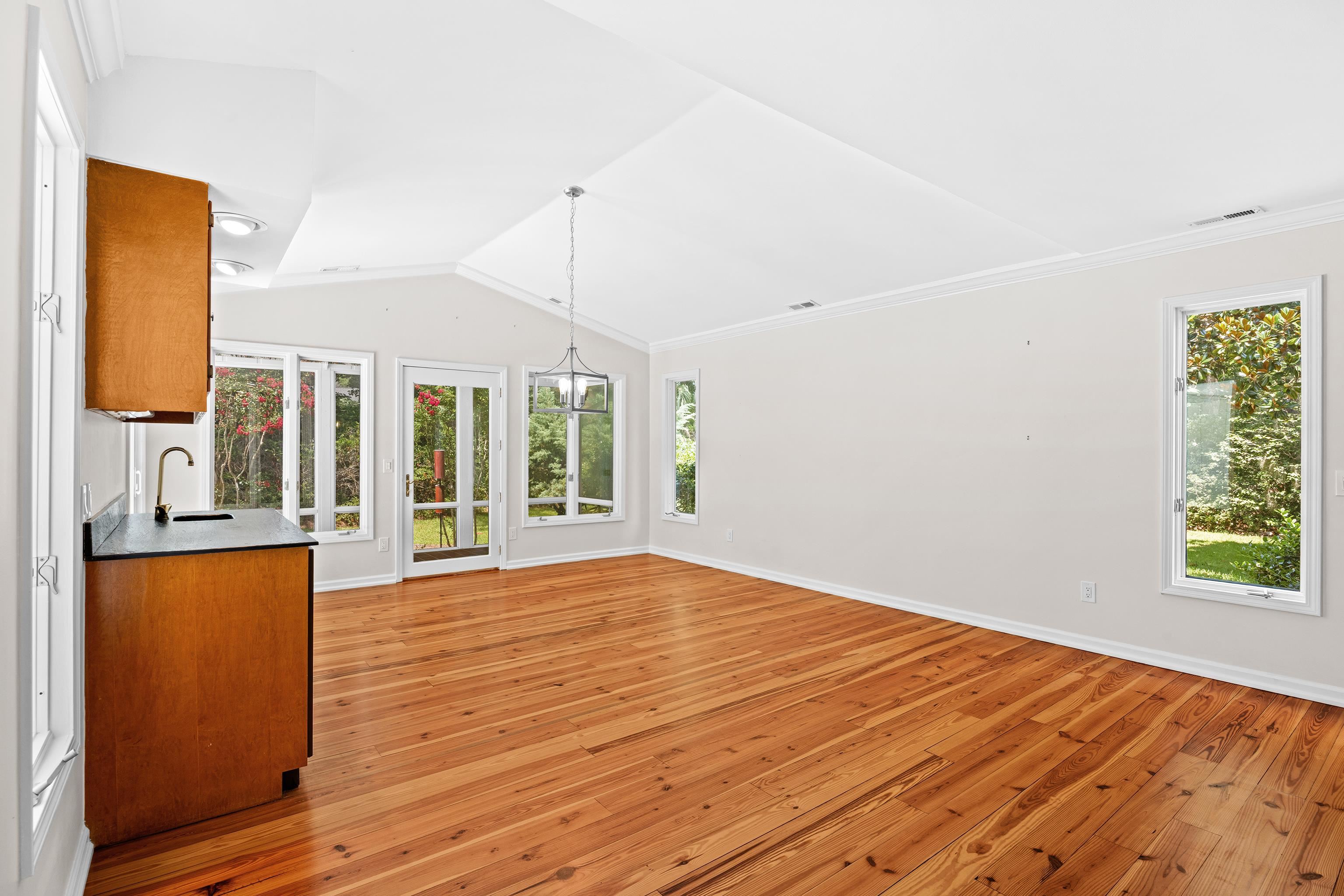 2279 Waverly Rd. Property Photo 18
