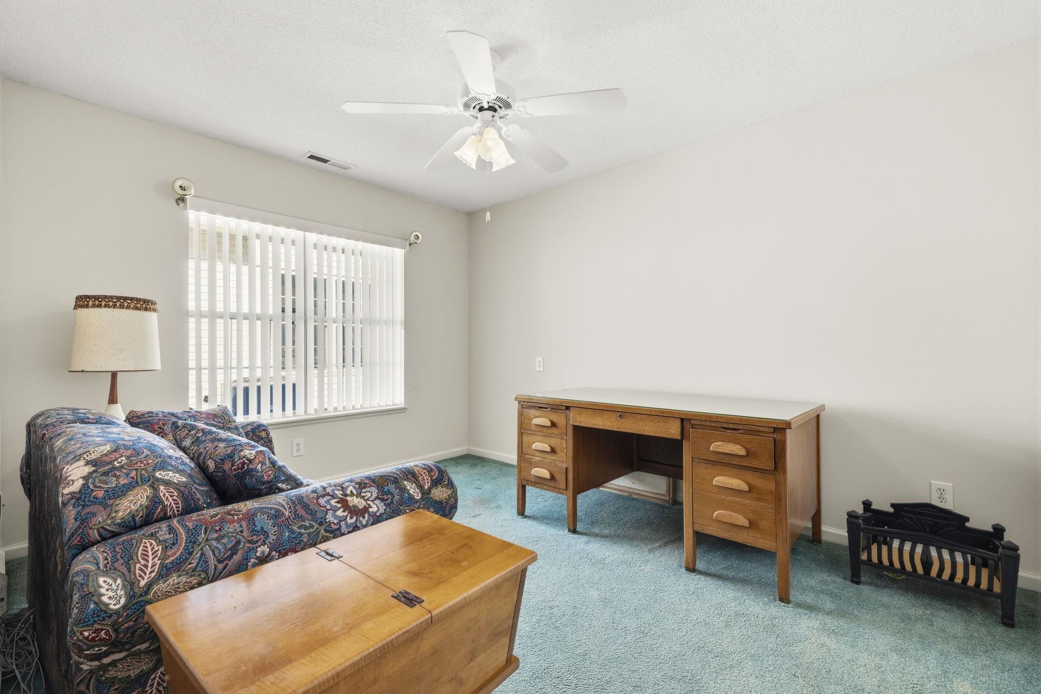 2443 Glen Dr. Property Photo 30