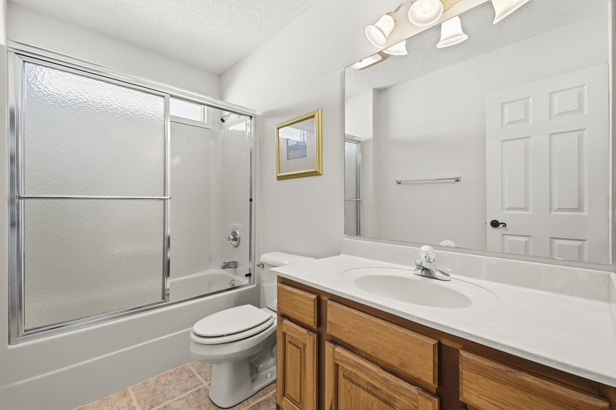 2443 Glen Dr. Property Photo 32